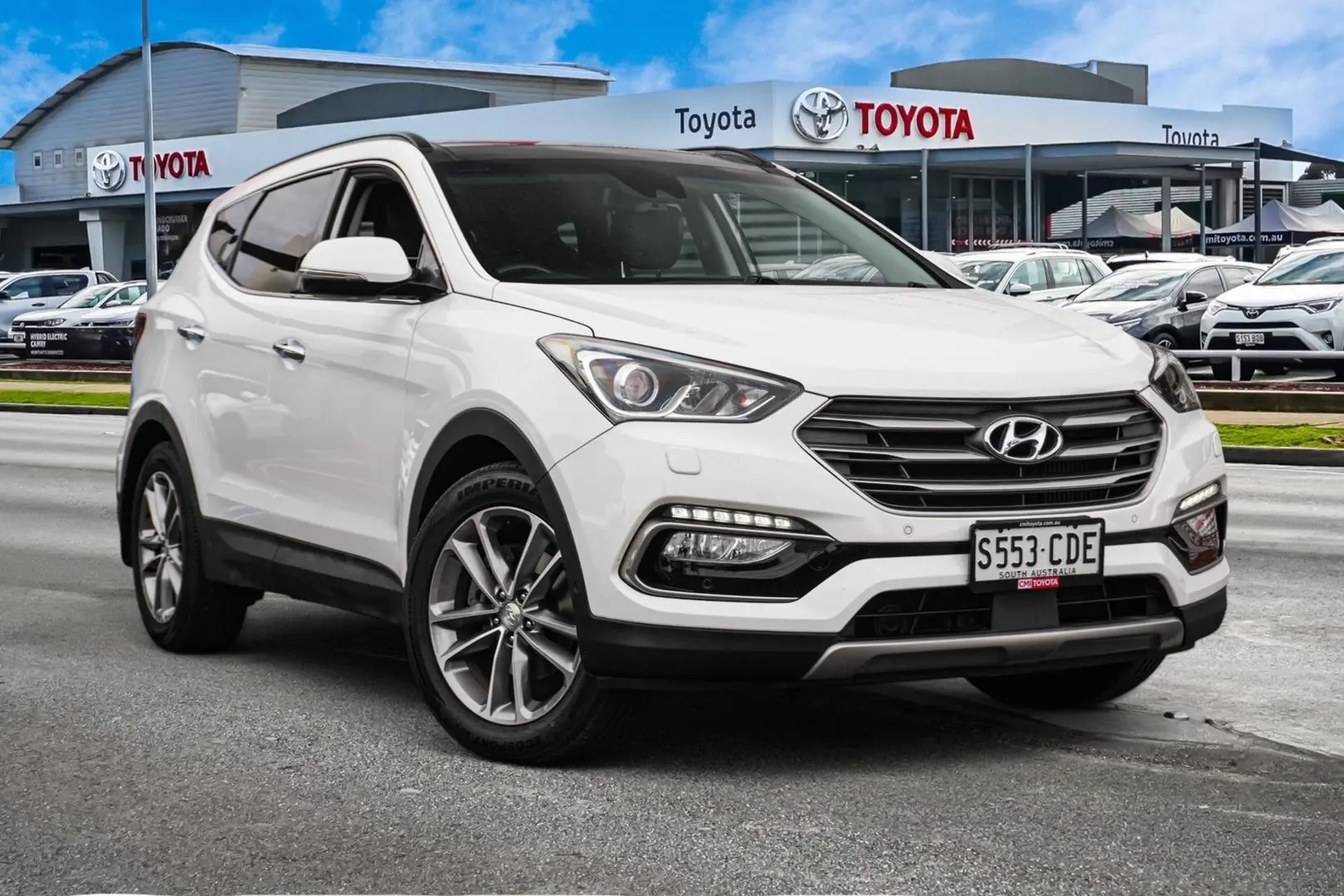 2015 Hyundai Santa Fe Image