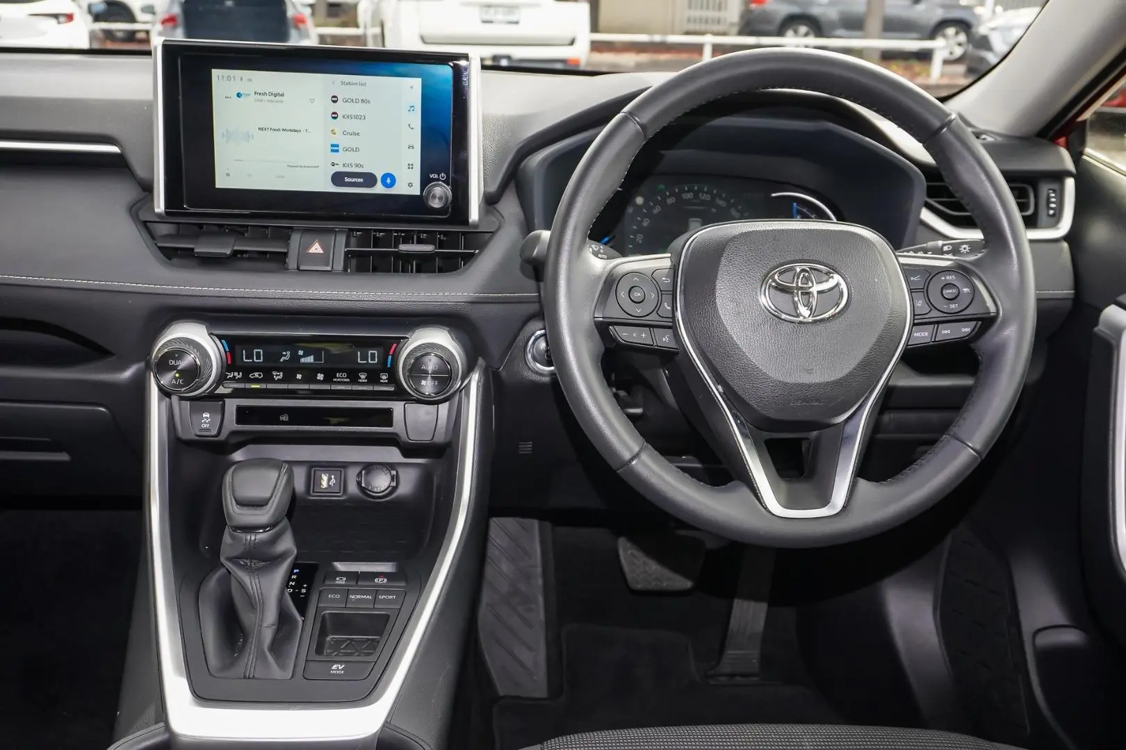 2024 Toyota RAV4 Gallery Image 9