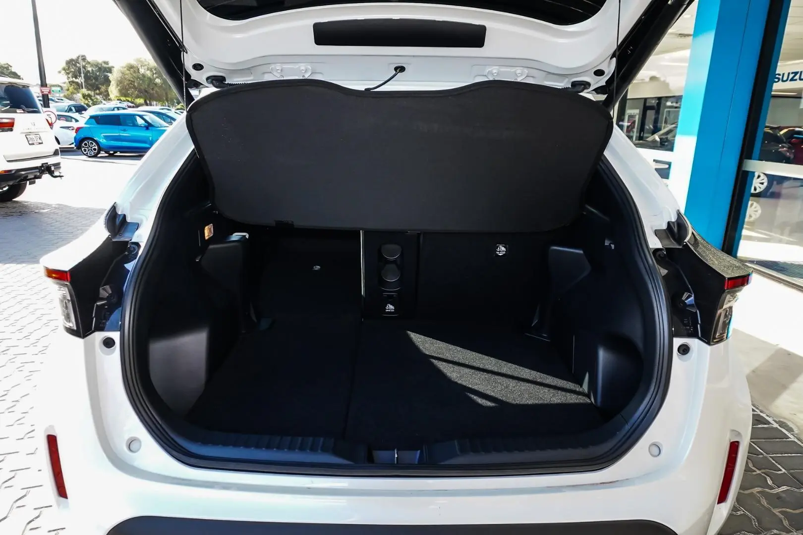2023 Toyota Yaris Cross Gallery Image 9
