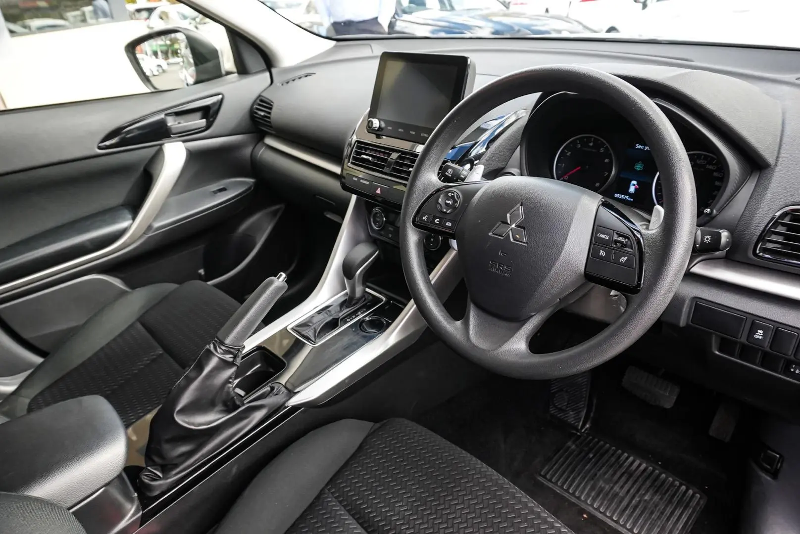 2023 Mitsubishi Eclipse Cross Gallery Image 7