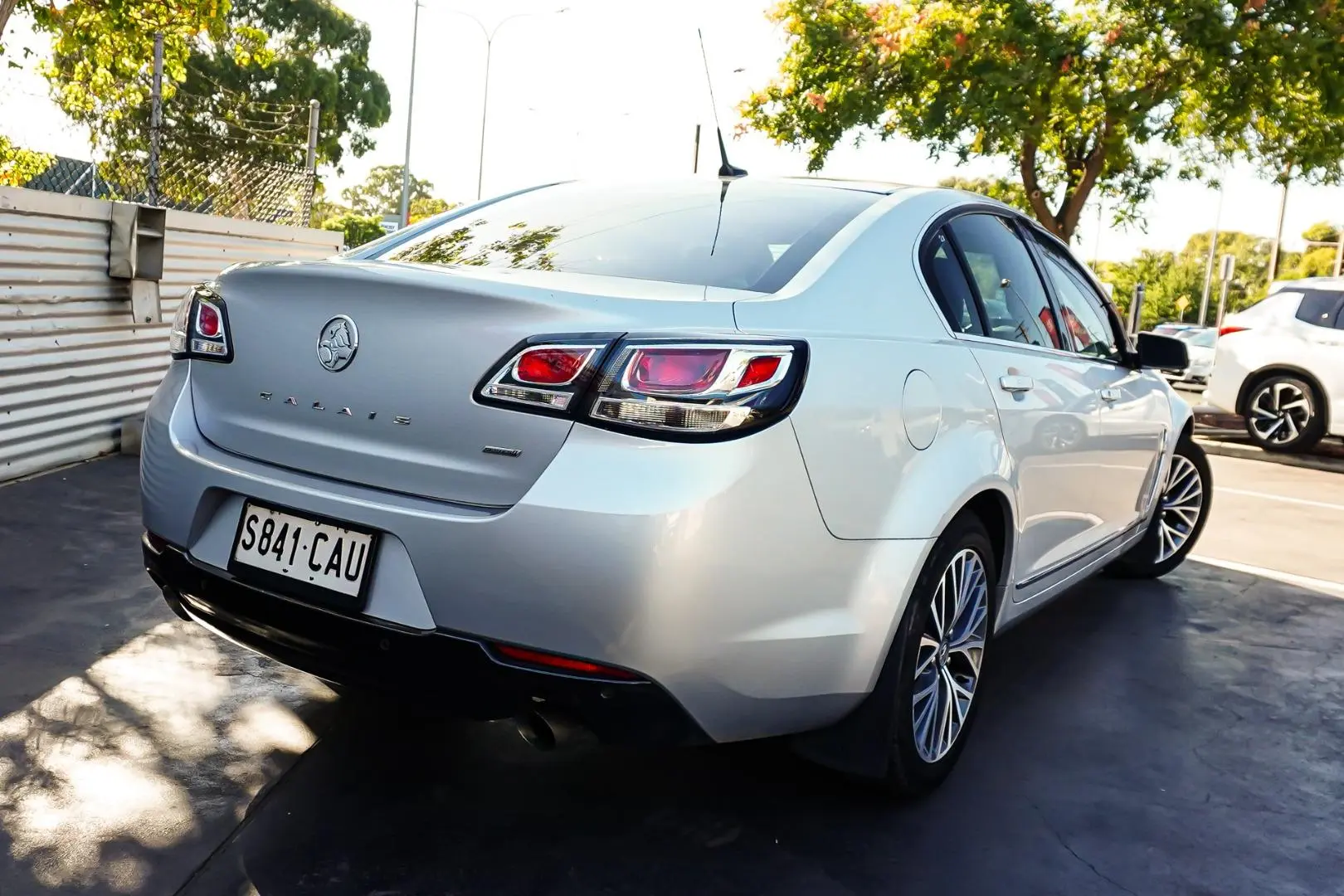 2017 Holden Calais Gallery Image 3