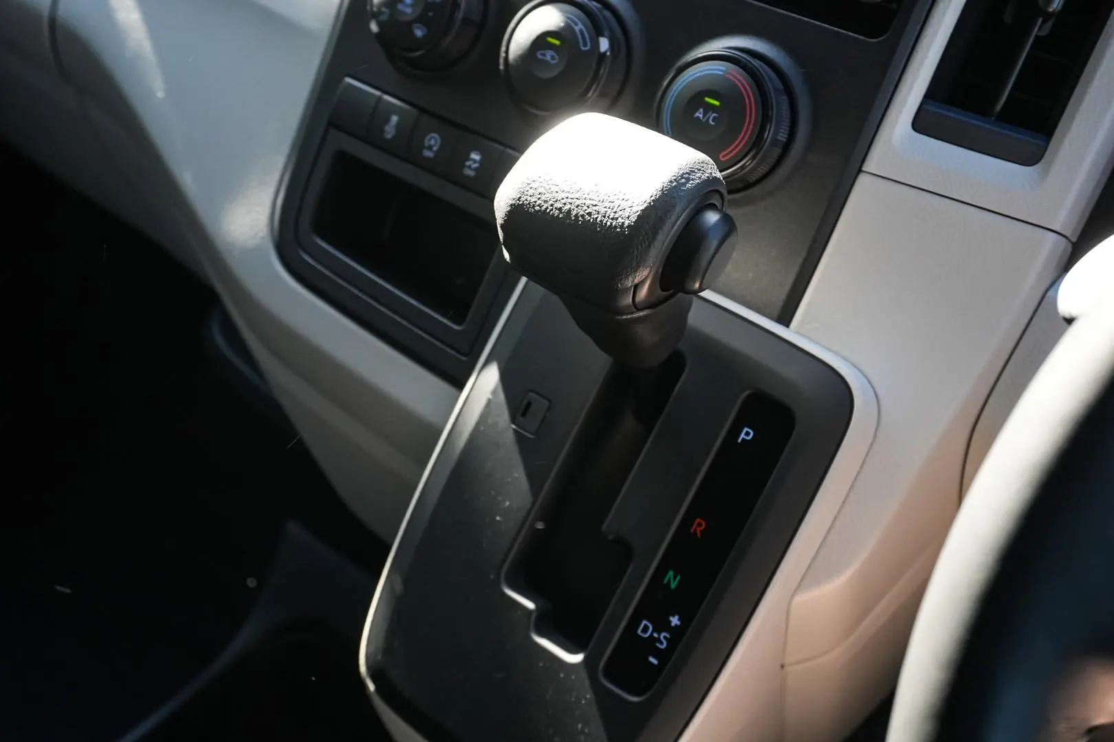 2025 Toyota Hiace Gallery Image 18