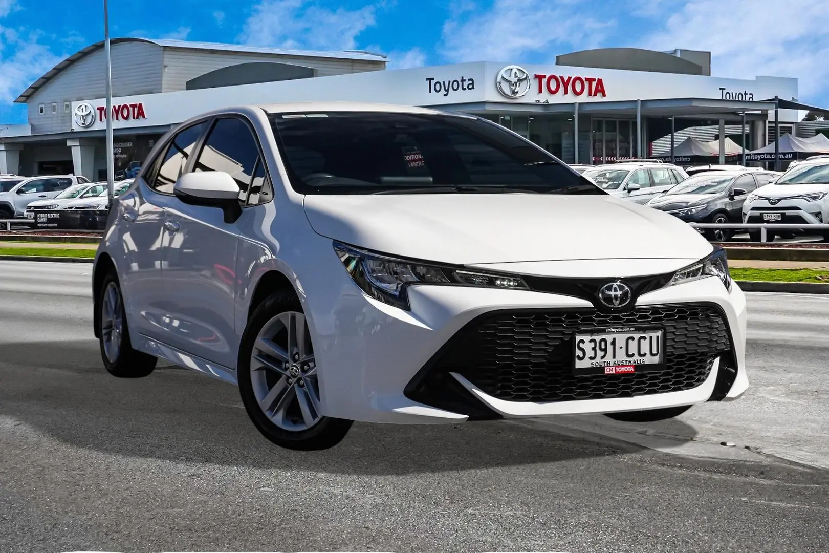 2019 Toyota Corolla Gallery Image 1