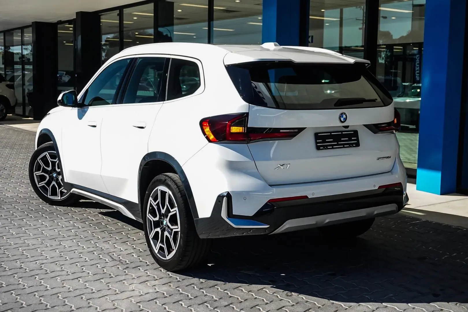 2023 BMW X1 Gallery Image 3