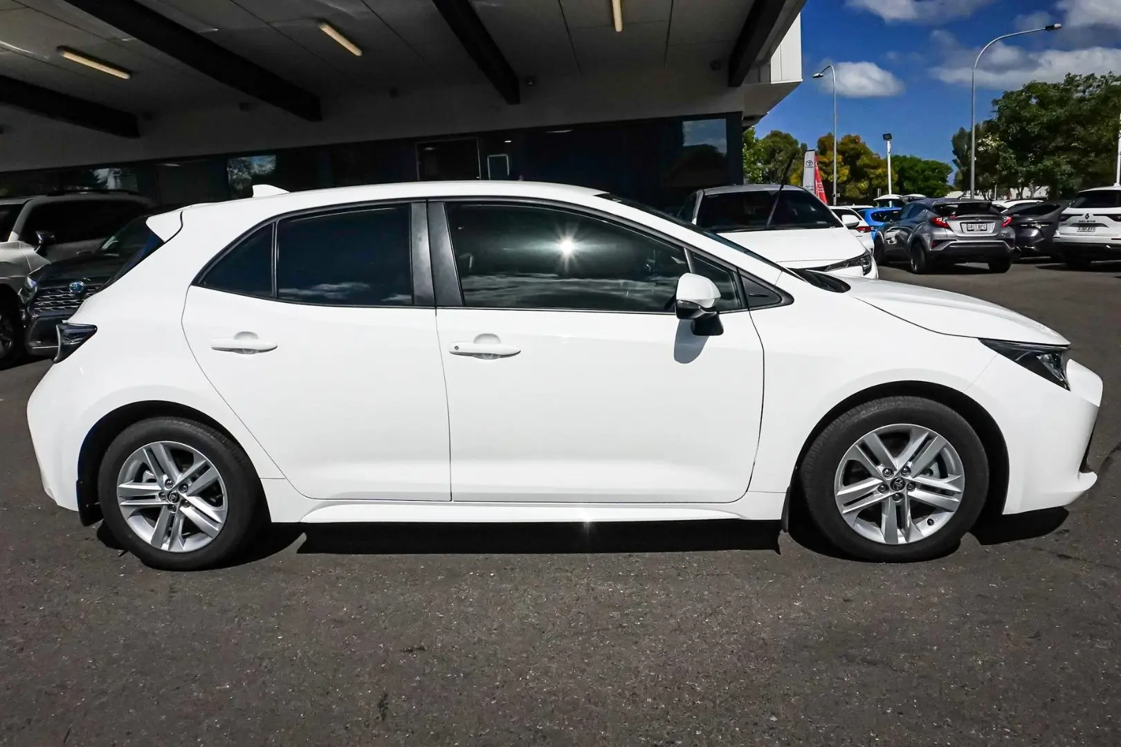 2021 Toyota Corolla Gallery Image 4