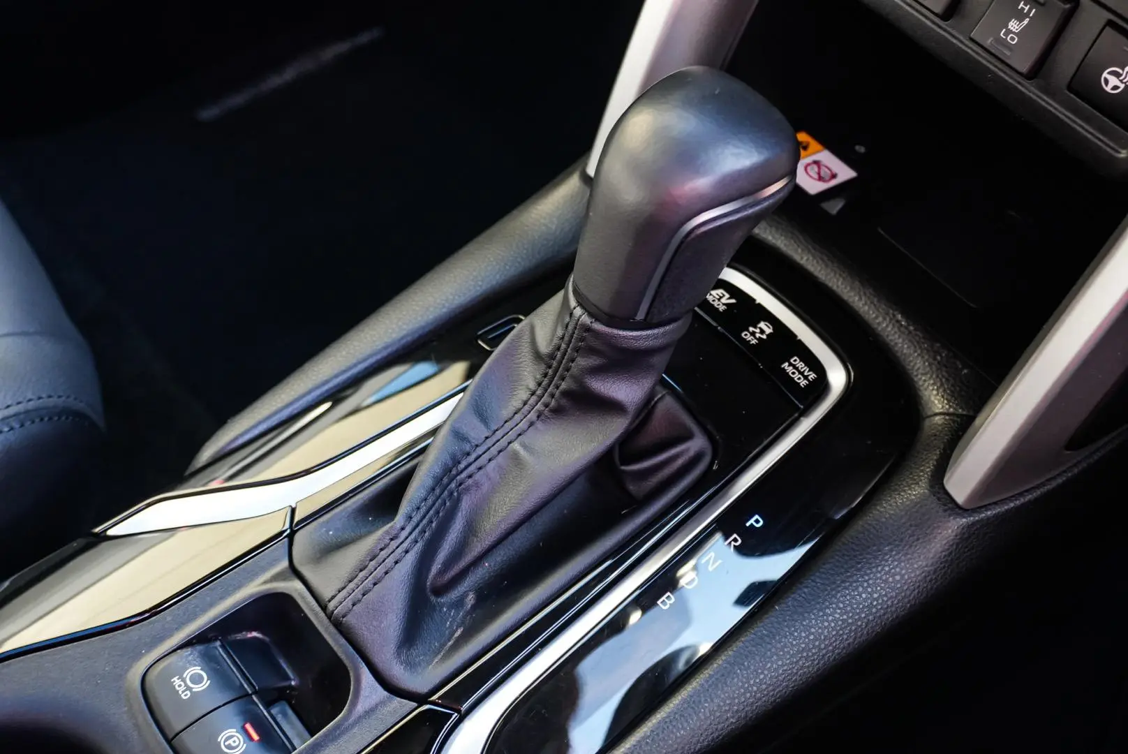 2023 Toyota Corolla Cross Gallery Image 18