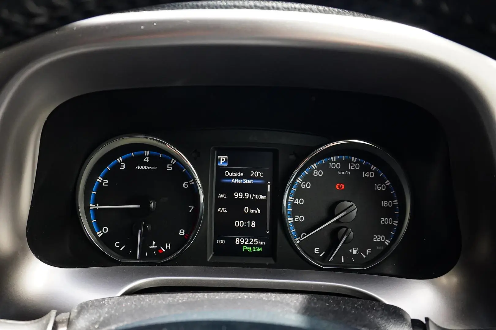 2018 Toyota RAV4 Gallery Image 17