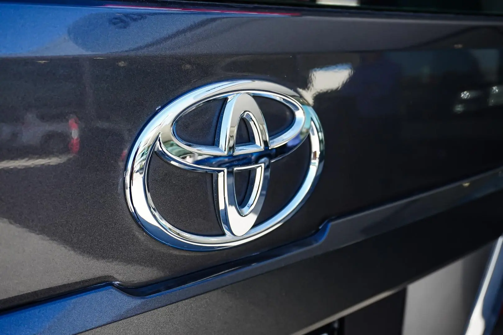 2019 Toyota Granvia Gallery Image 16