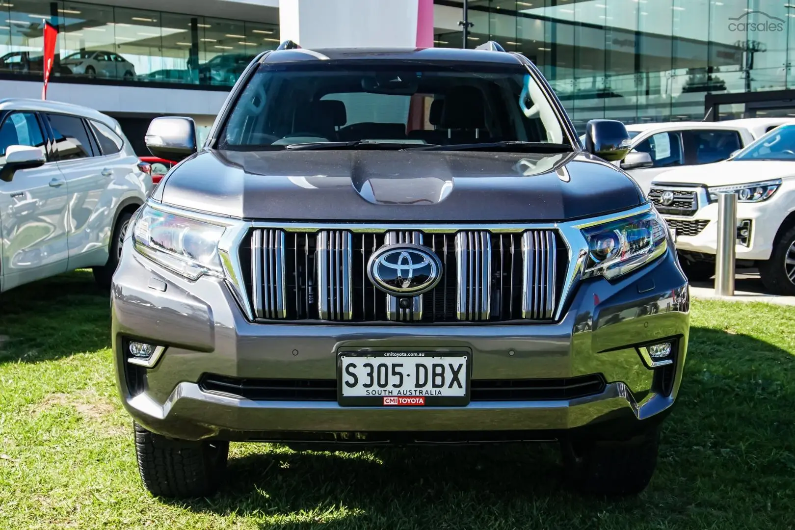 2023 Toyota Landcruiser Prado Image 4