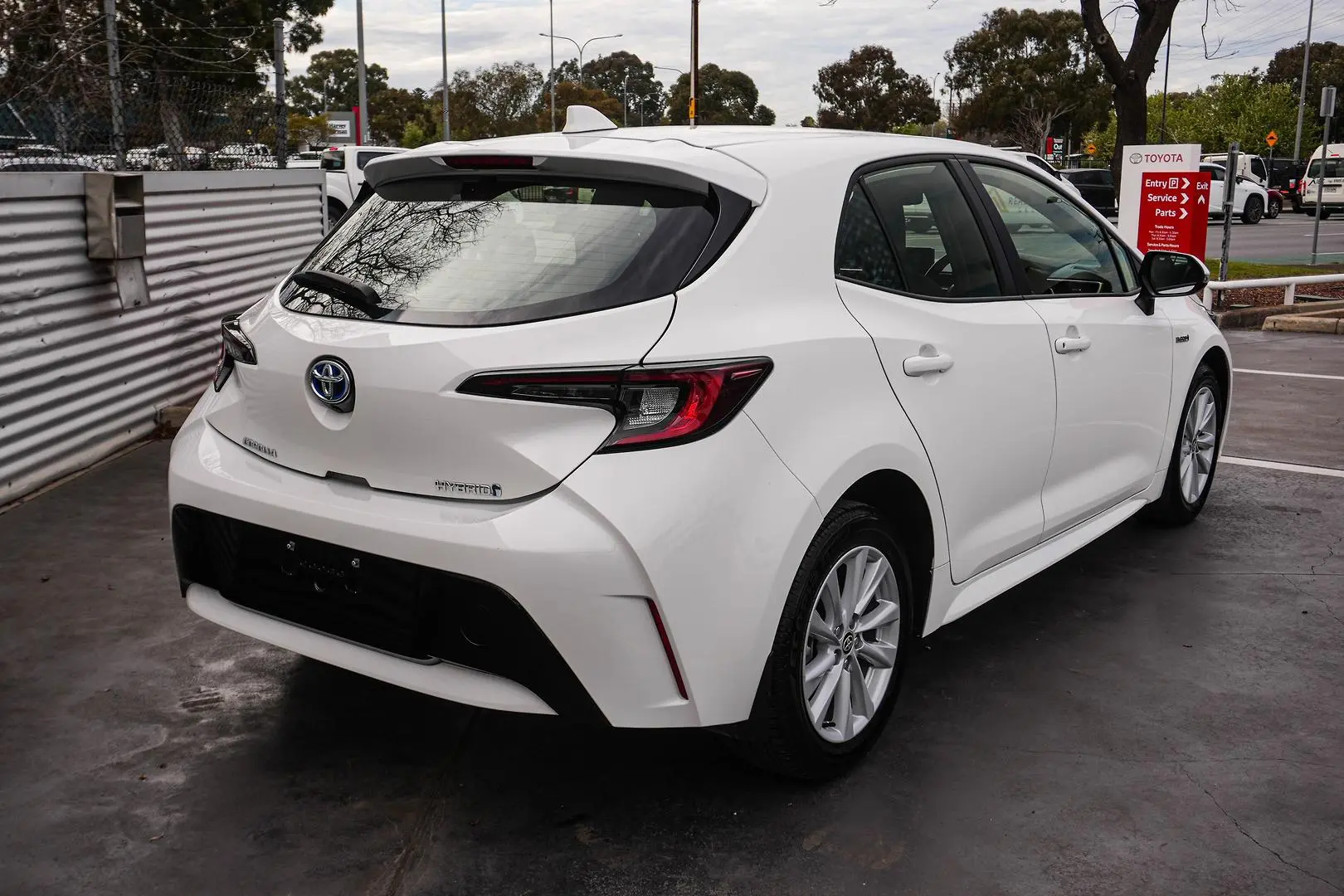 2023 Toyota Corolla Gallery Image 3