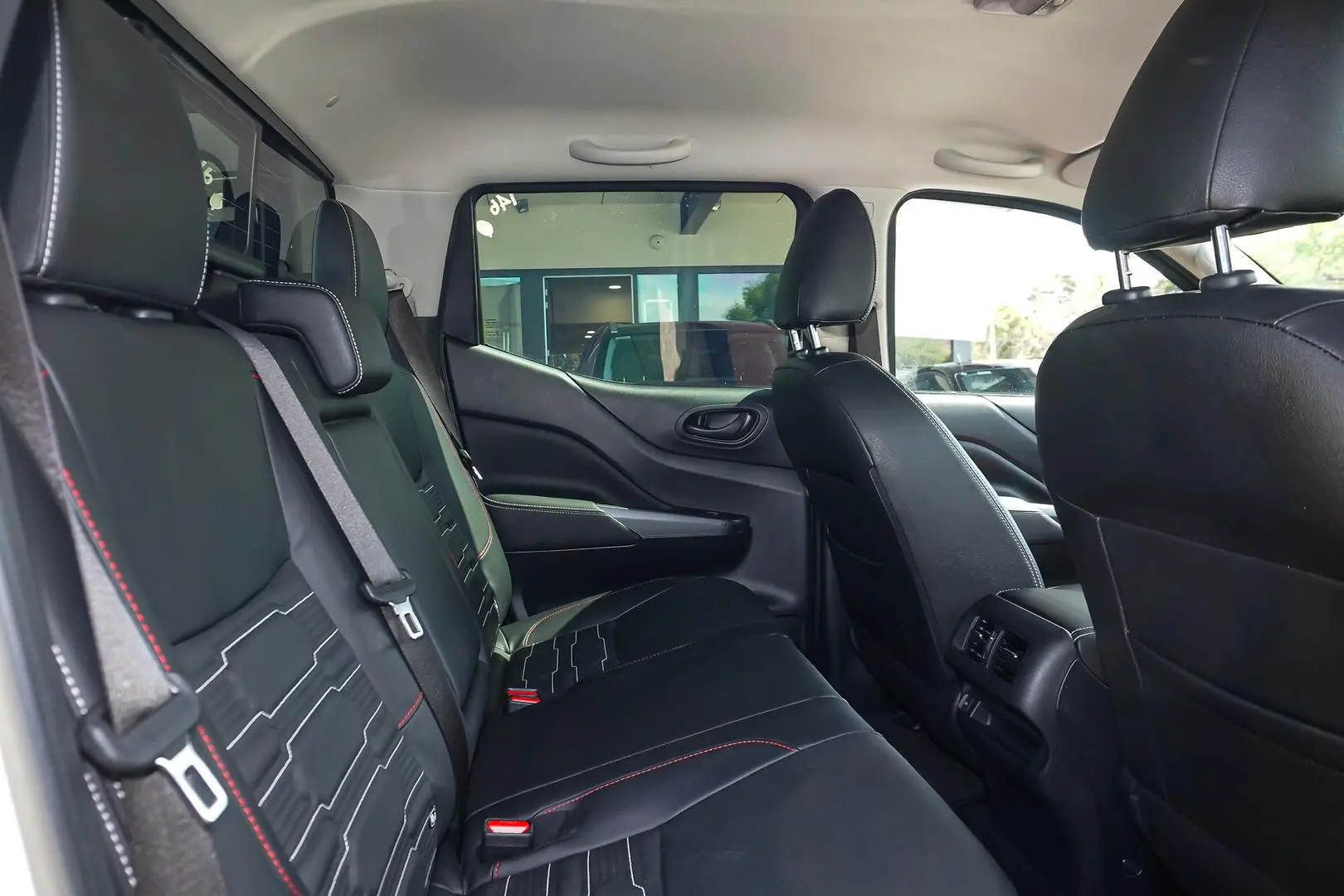 2023 Nissan Navara Gallery Image 7