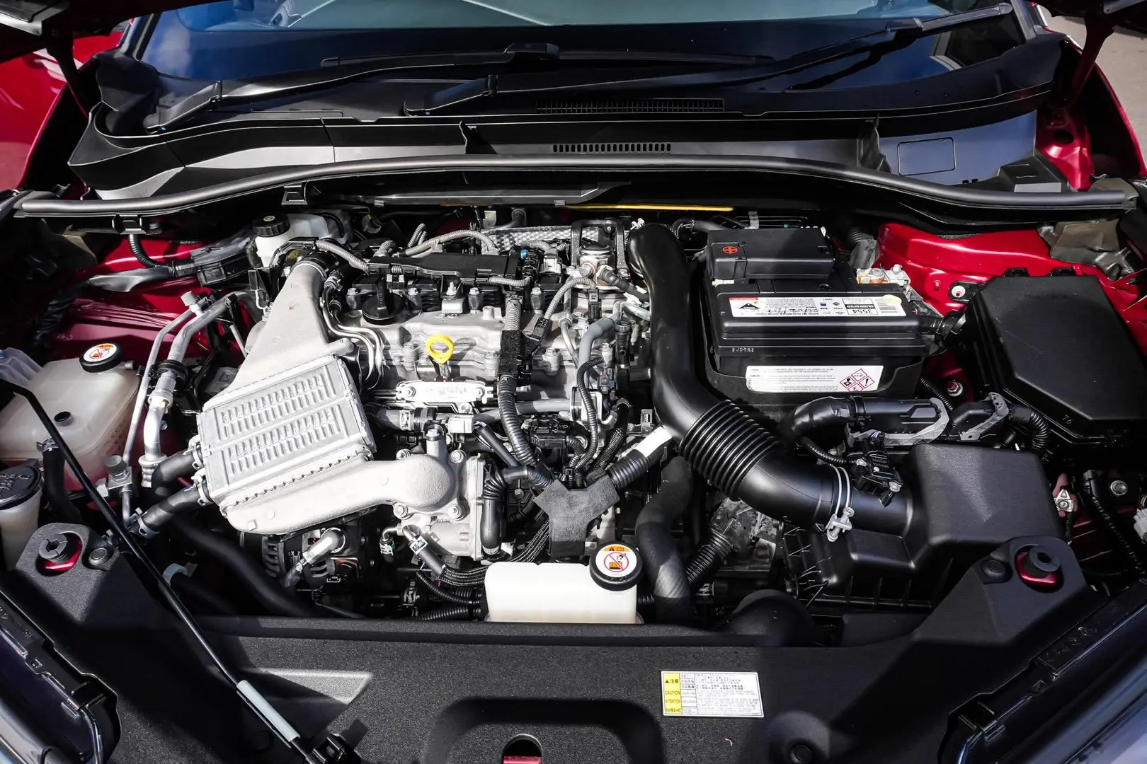 2017 Toyota C-HR Gallery Image 24