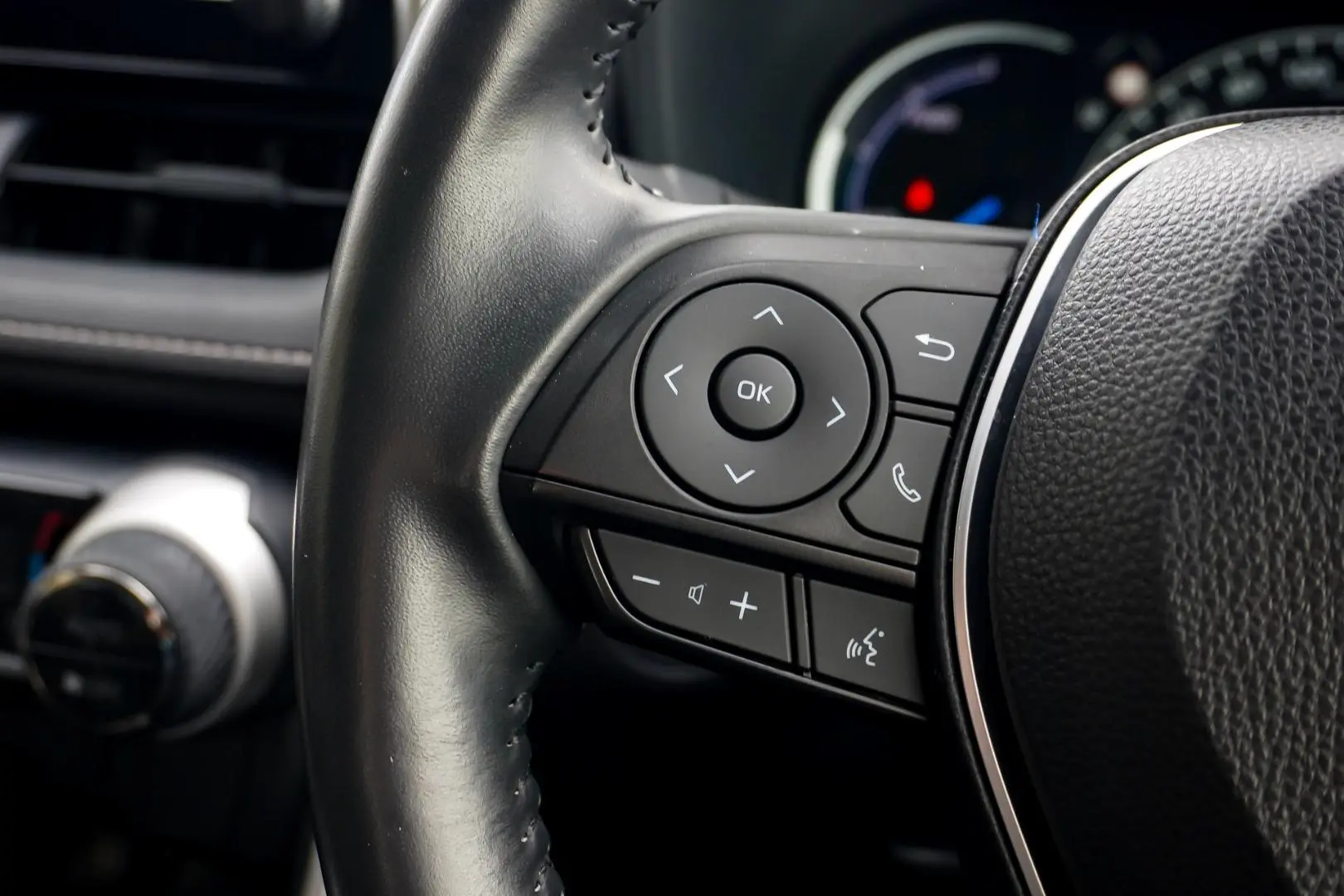2024 Toyota RAV4 Gallery Image 19