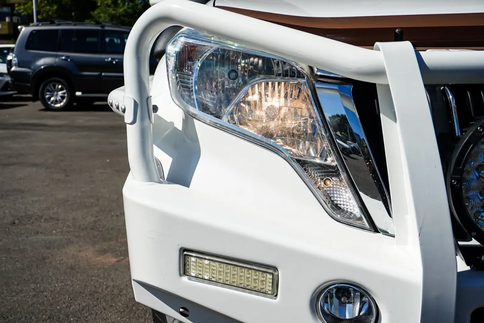 2013 Toyota Landcruiser Prado Gallery Image 12