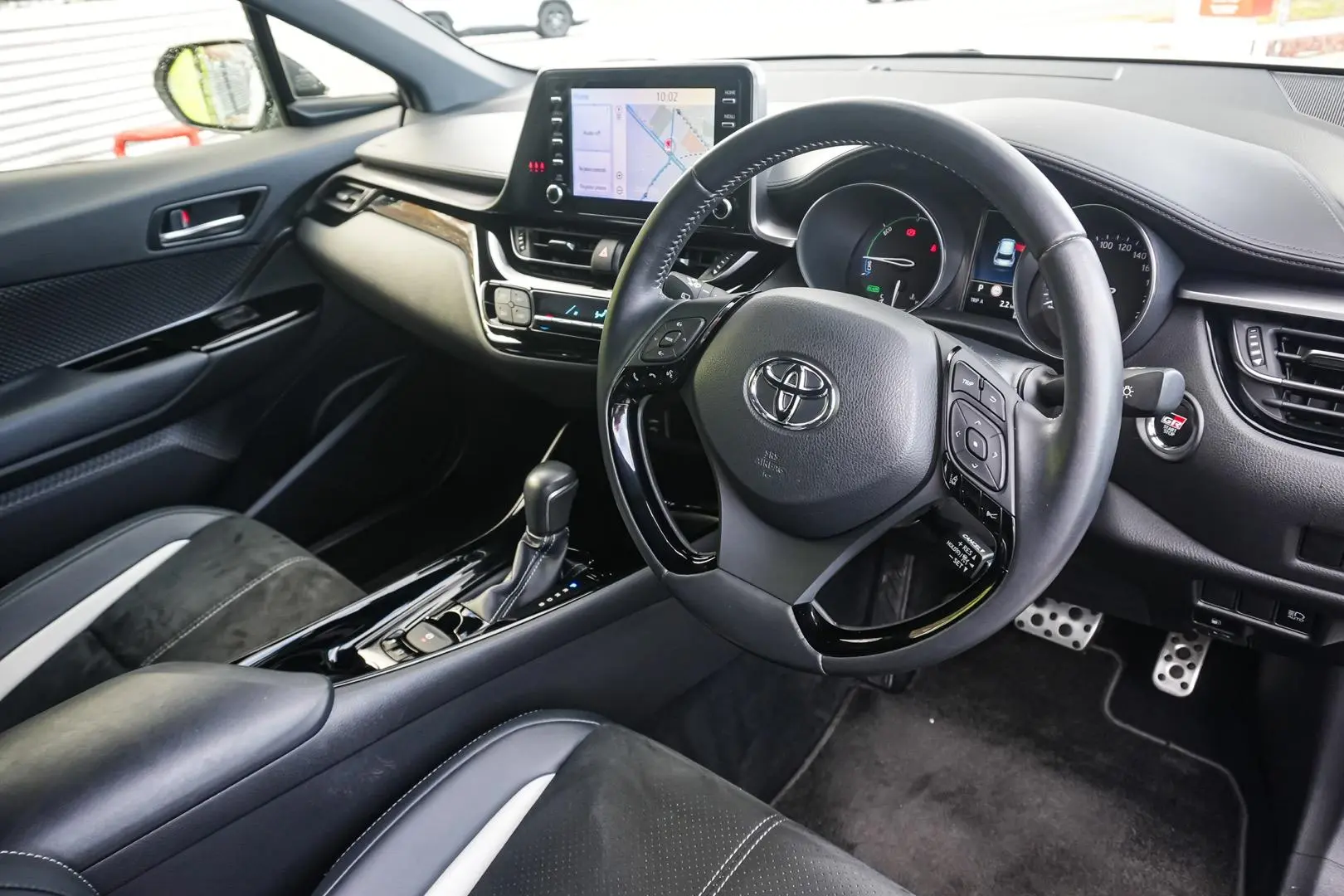 2021 Toyota C-HR Gallery Image 6