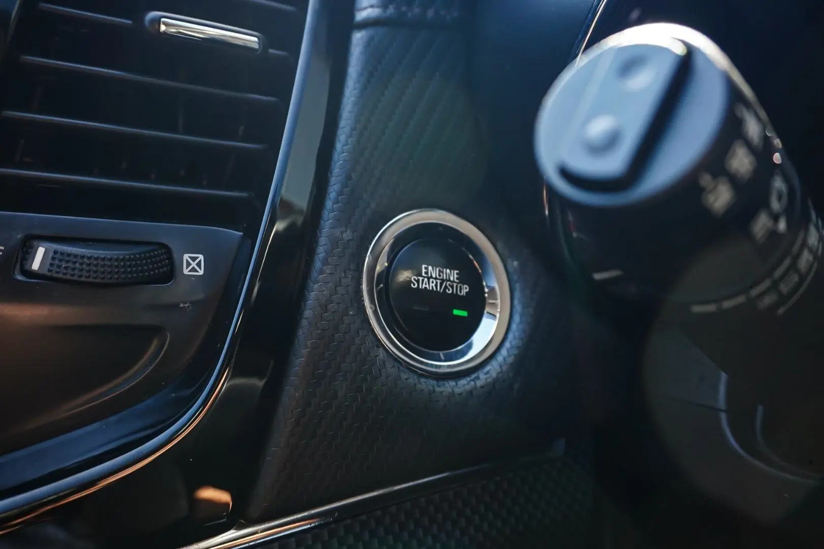 2016 Holden Commodore Gallery Image 26