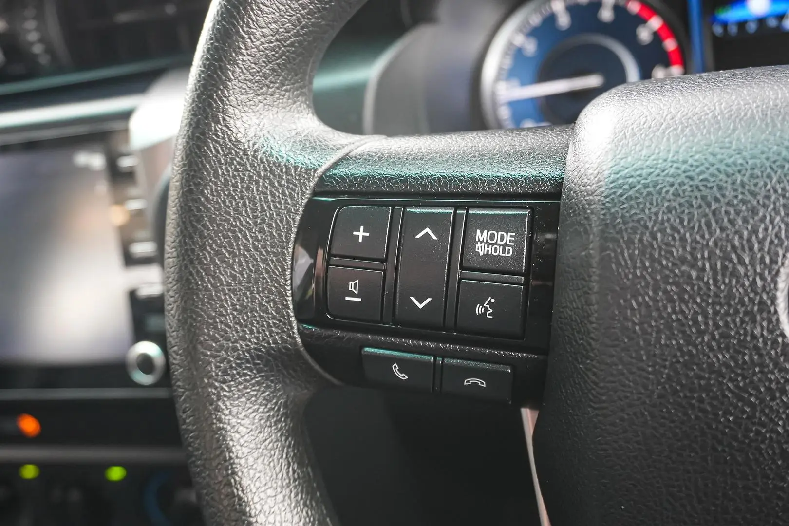 2022 Toyota Fortuner Gallery Image 19