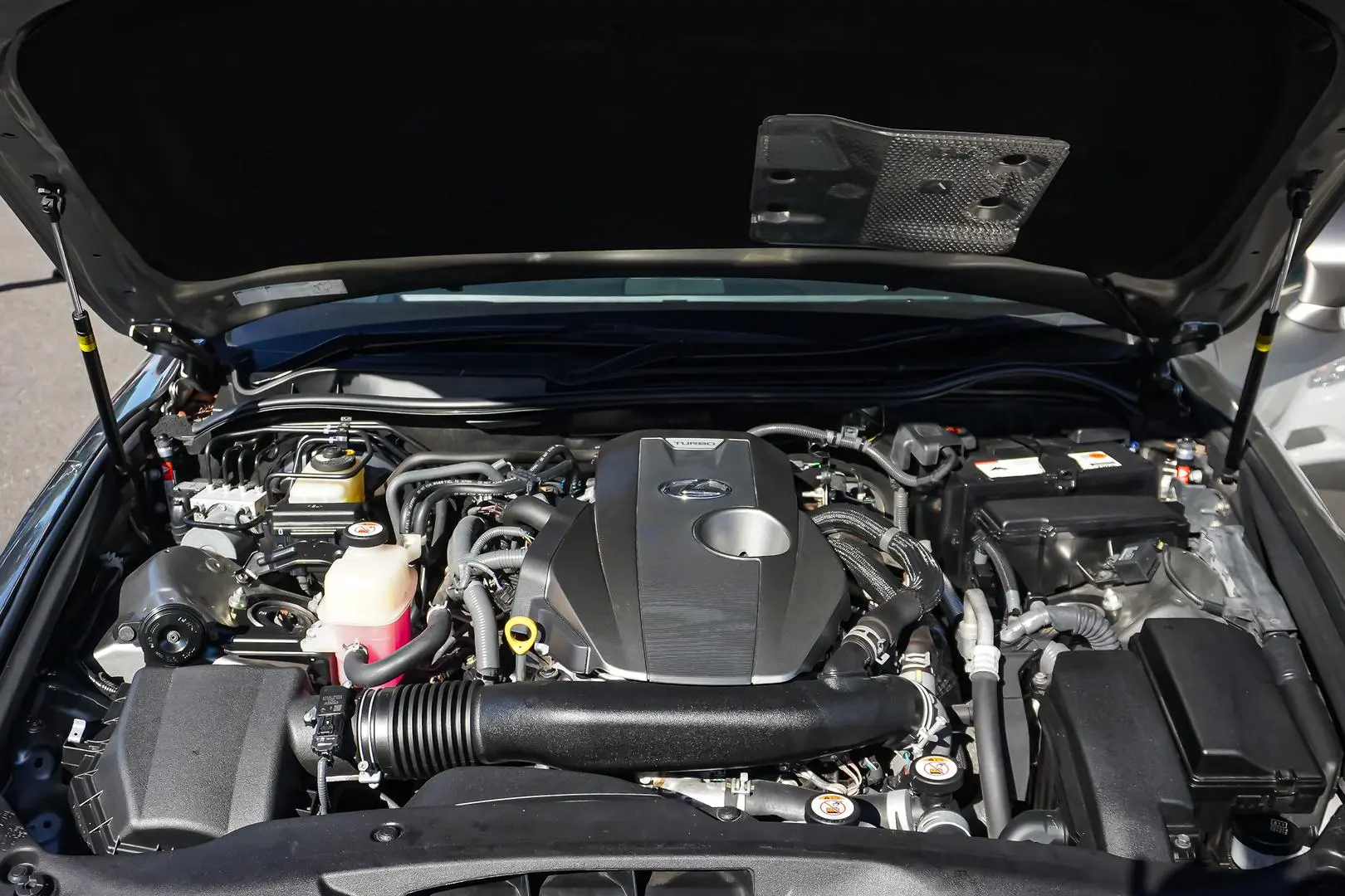 2018 Lexus IS Gallery Image 27