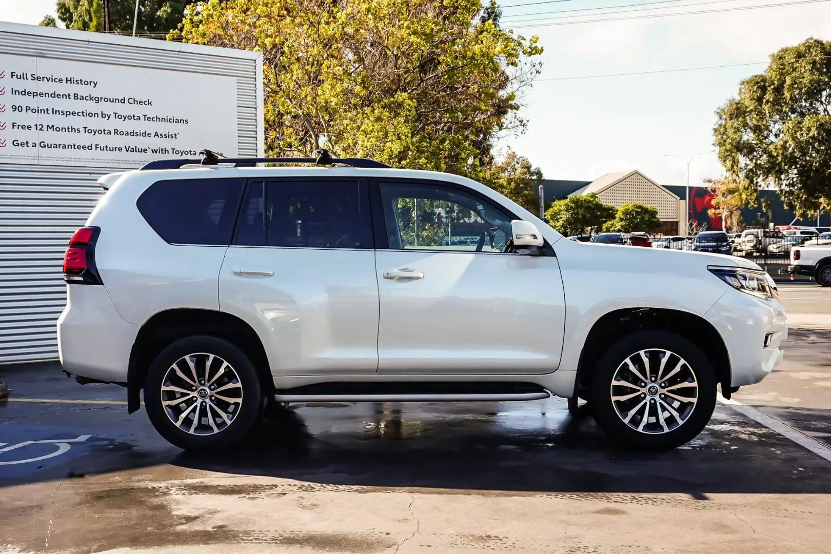 2021 Toyota Landcruiser Prado Gallery Image 3