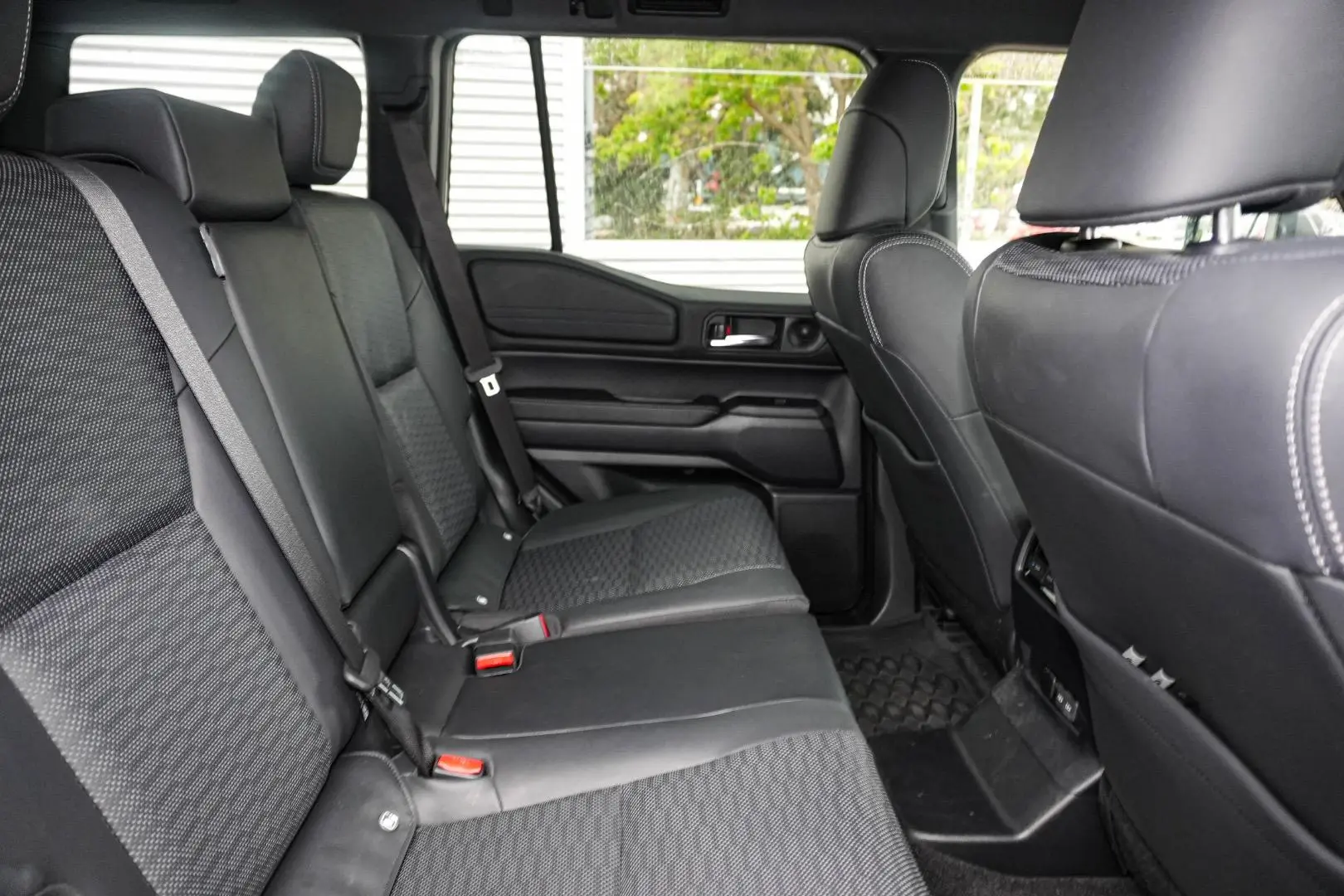 2024 Toyota Landcruiser Prado Gallery Image 13