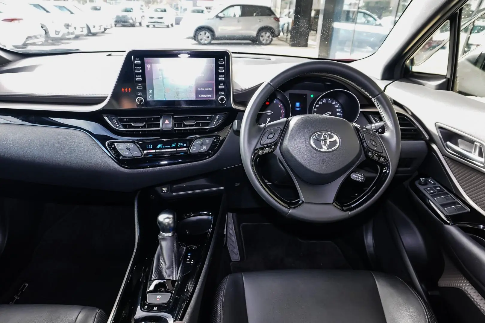 2020 Toyota C-HR Gallery Image 9