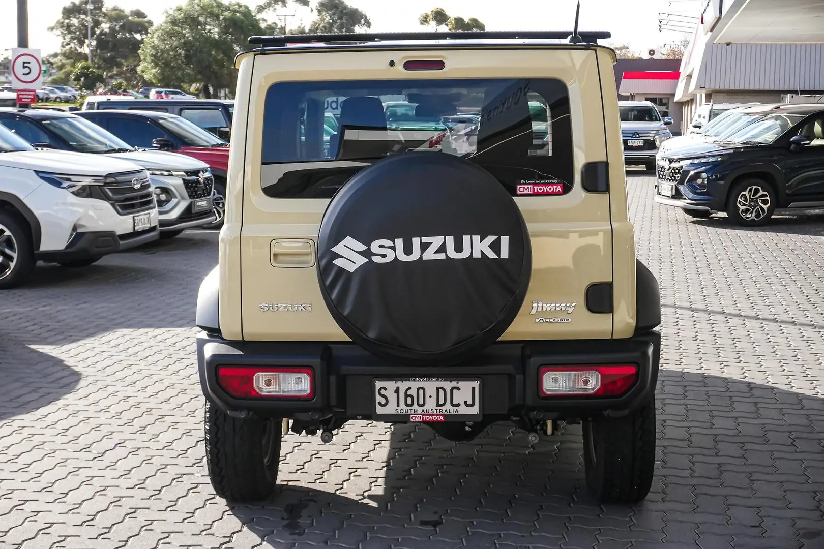 2024 Suzuki Jimny Gallery Image 6