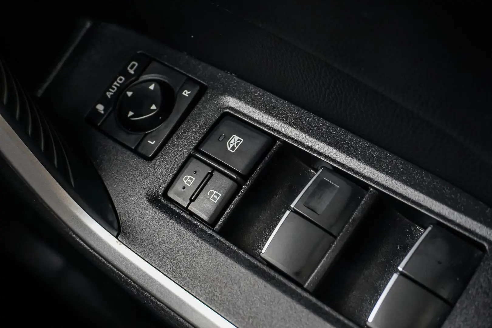 2021 Toyota RAV4 Gallery Image 21