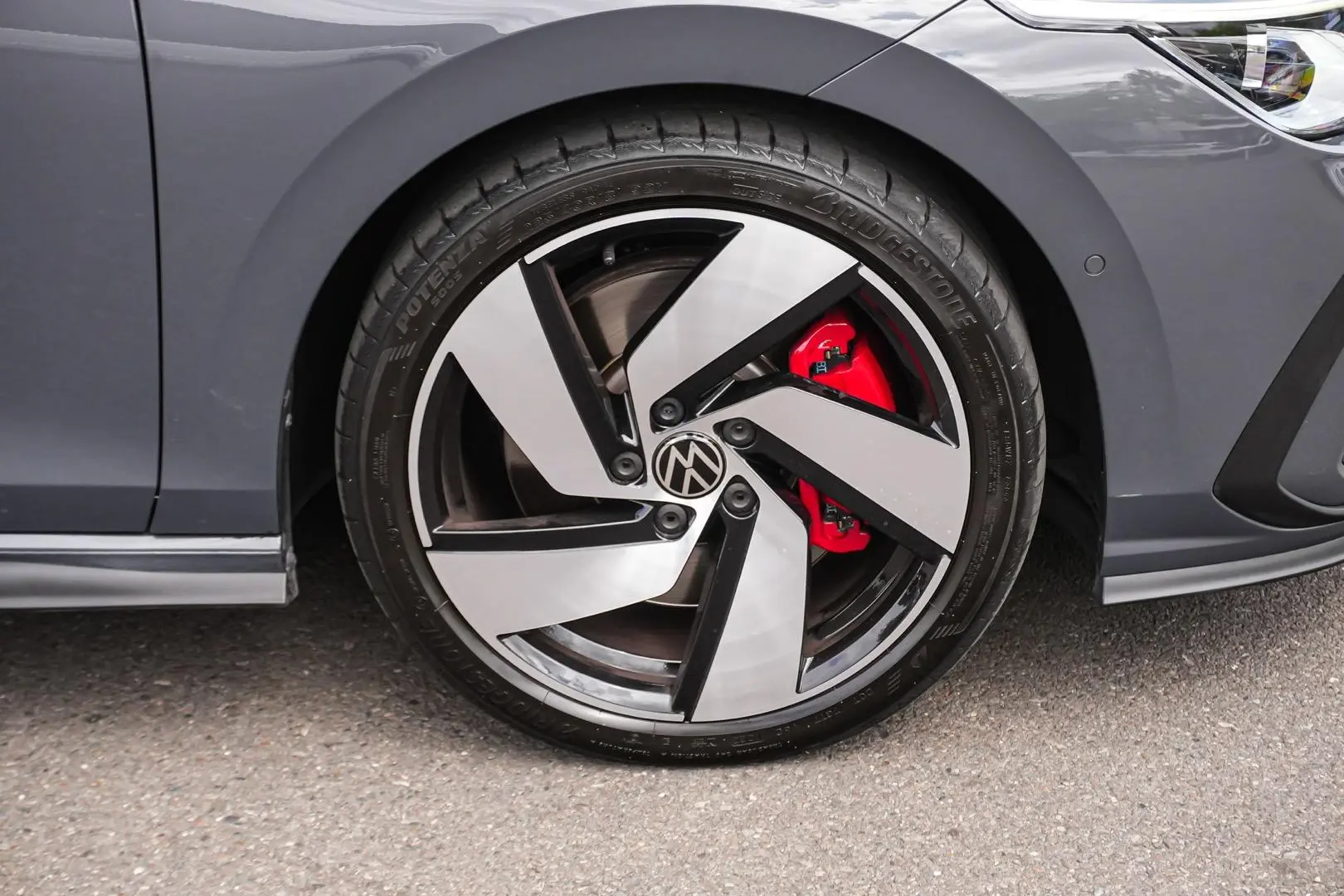 2022 Volkswagen Golf Gallery Image 13