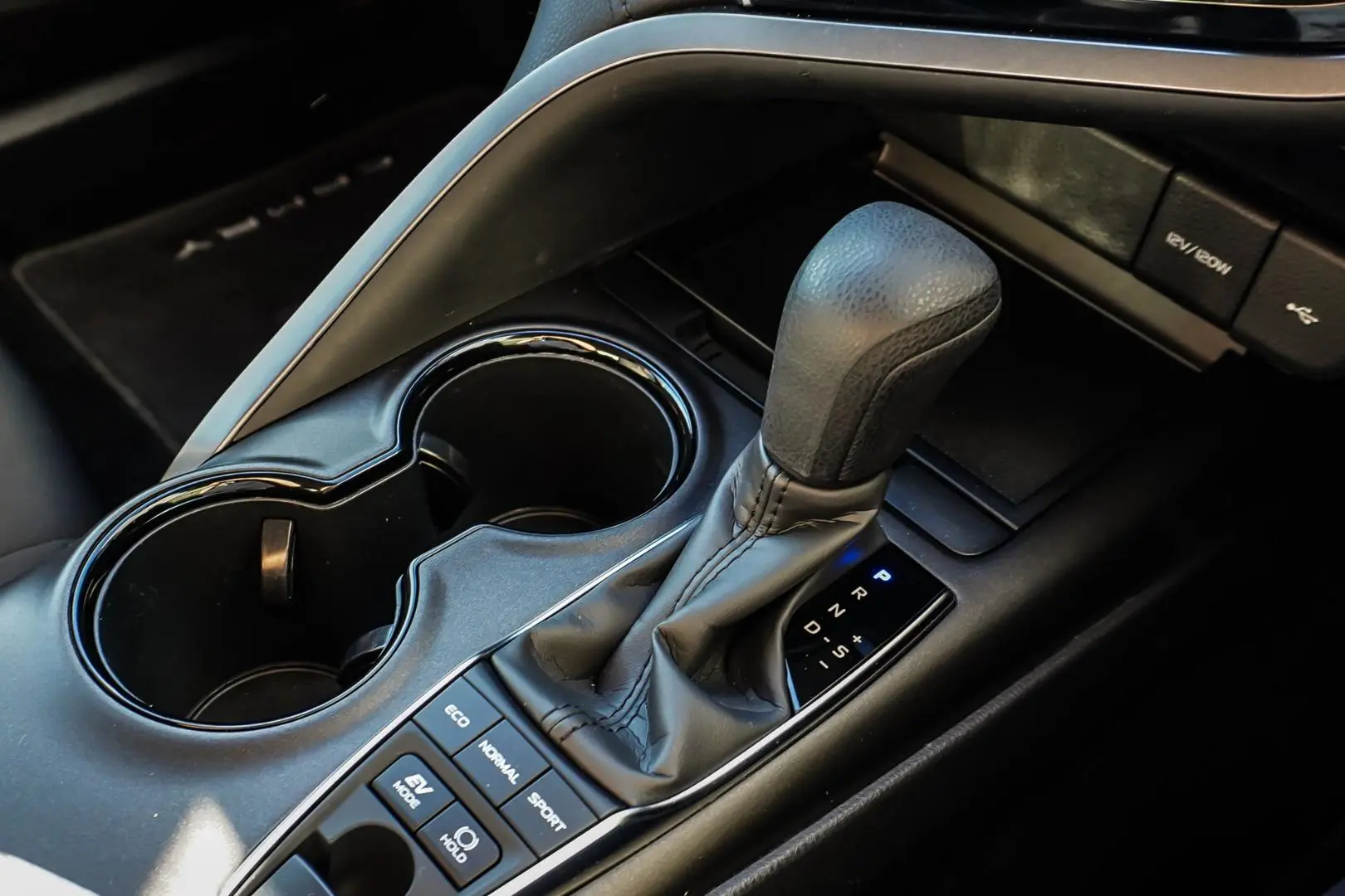 2023 Toyota Camry Gallery Image 18