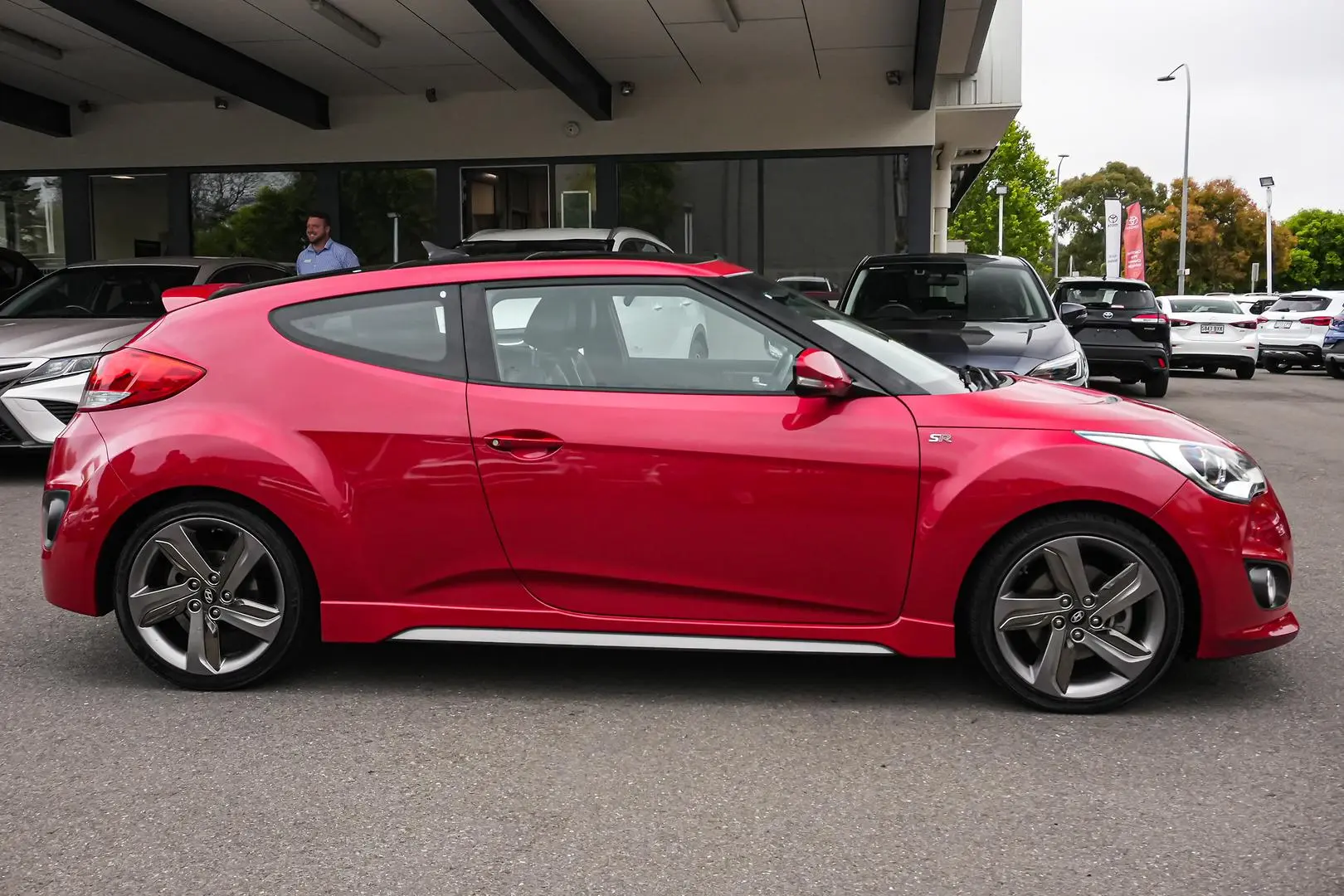 2014 Hyundai Veloster Gallery Image 3