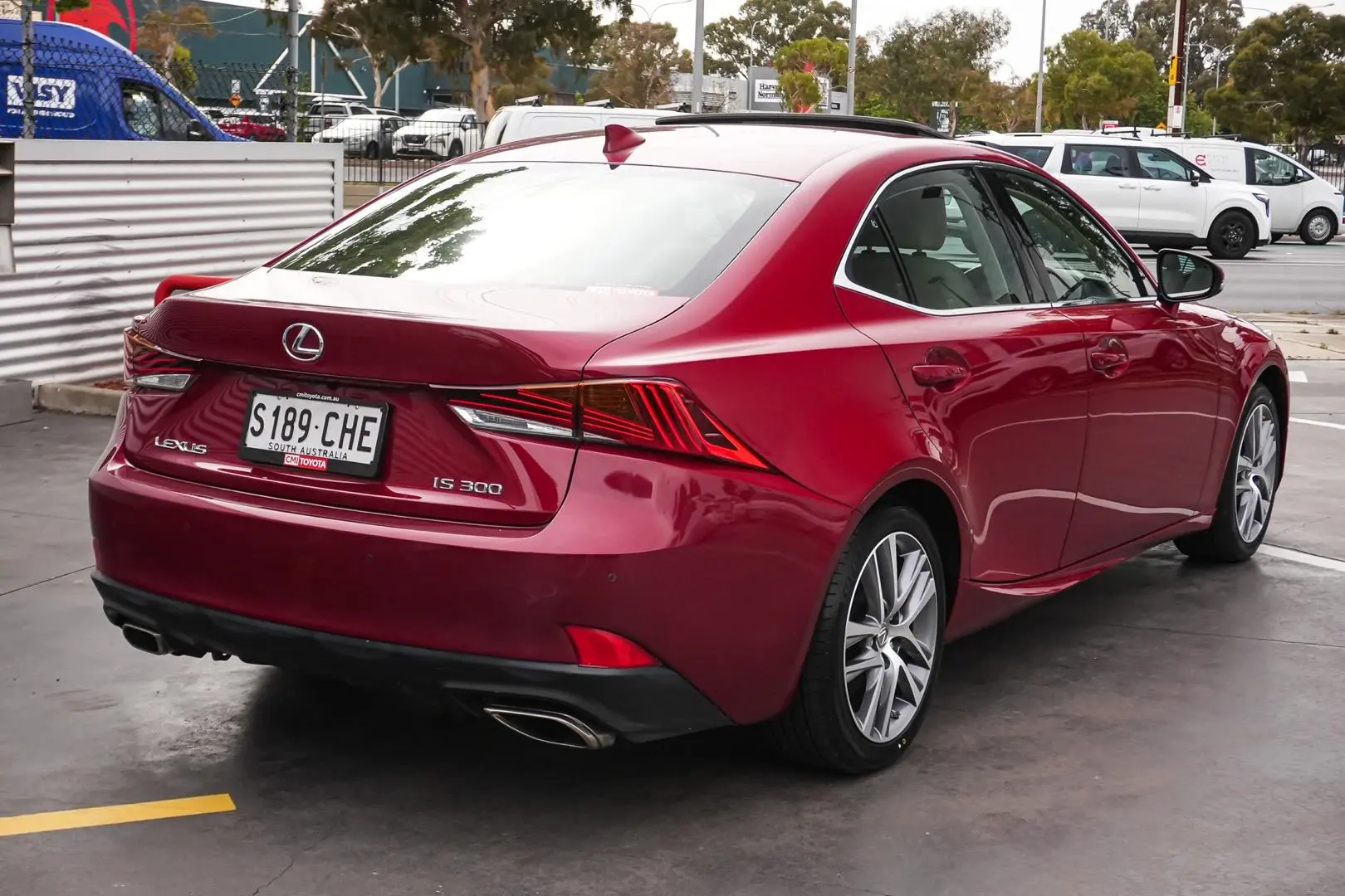 2020 Lexus IS Gallery Image 3