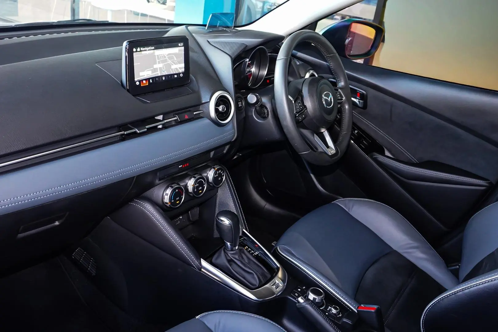 2020 Mazda 2 Gallery Image 11