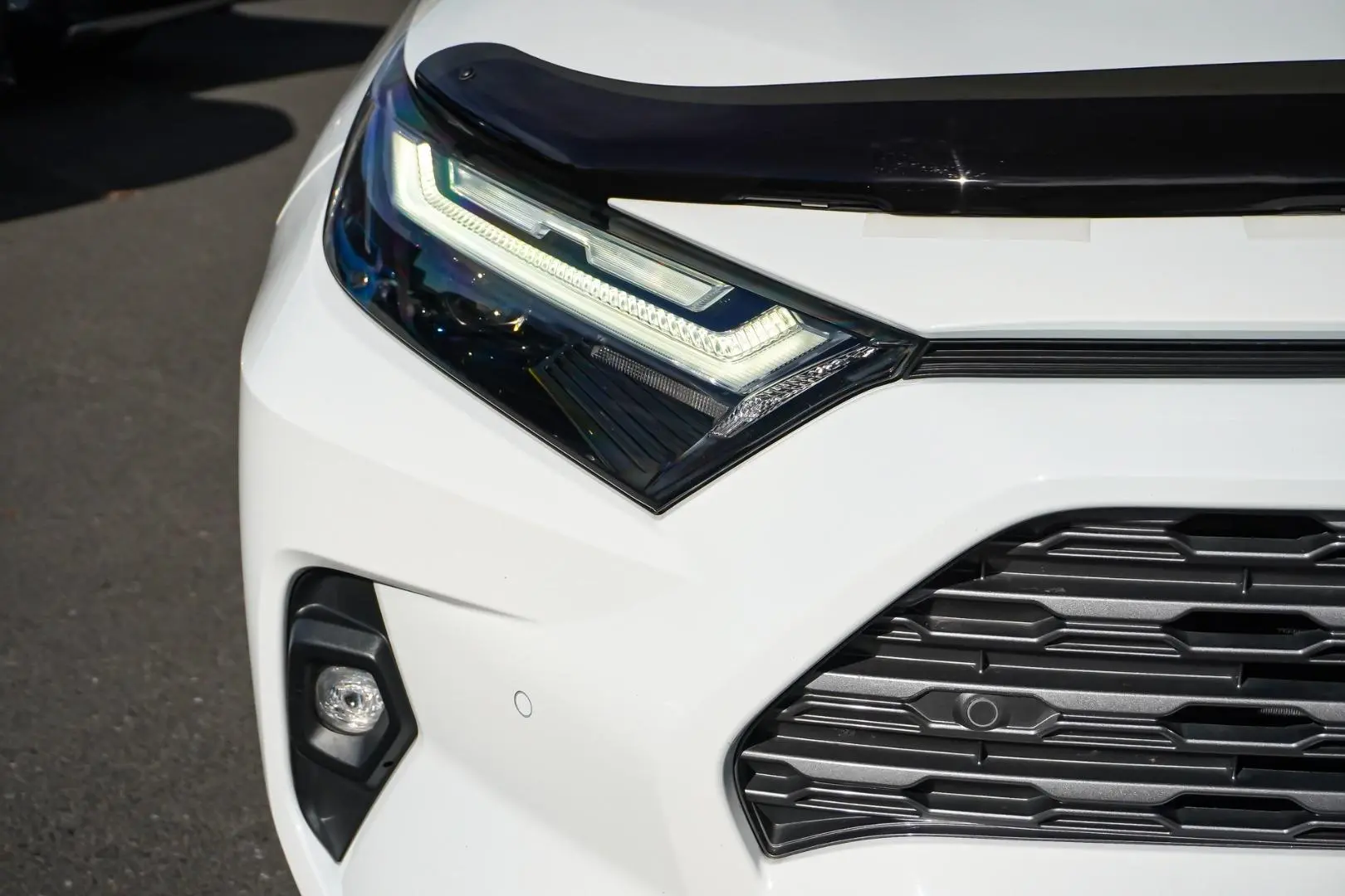 2024 Toyota RAV4 Gallery Image 12
