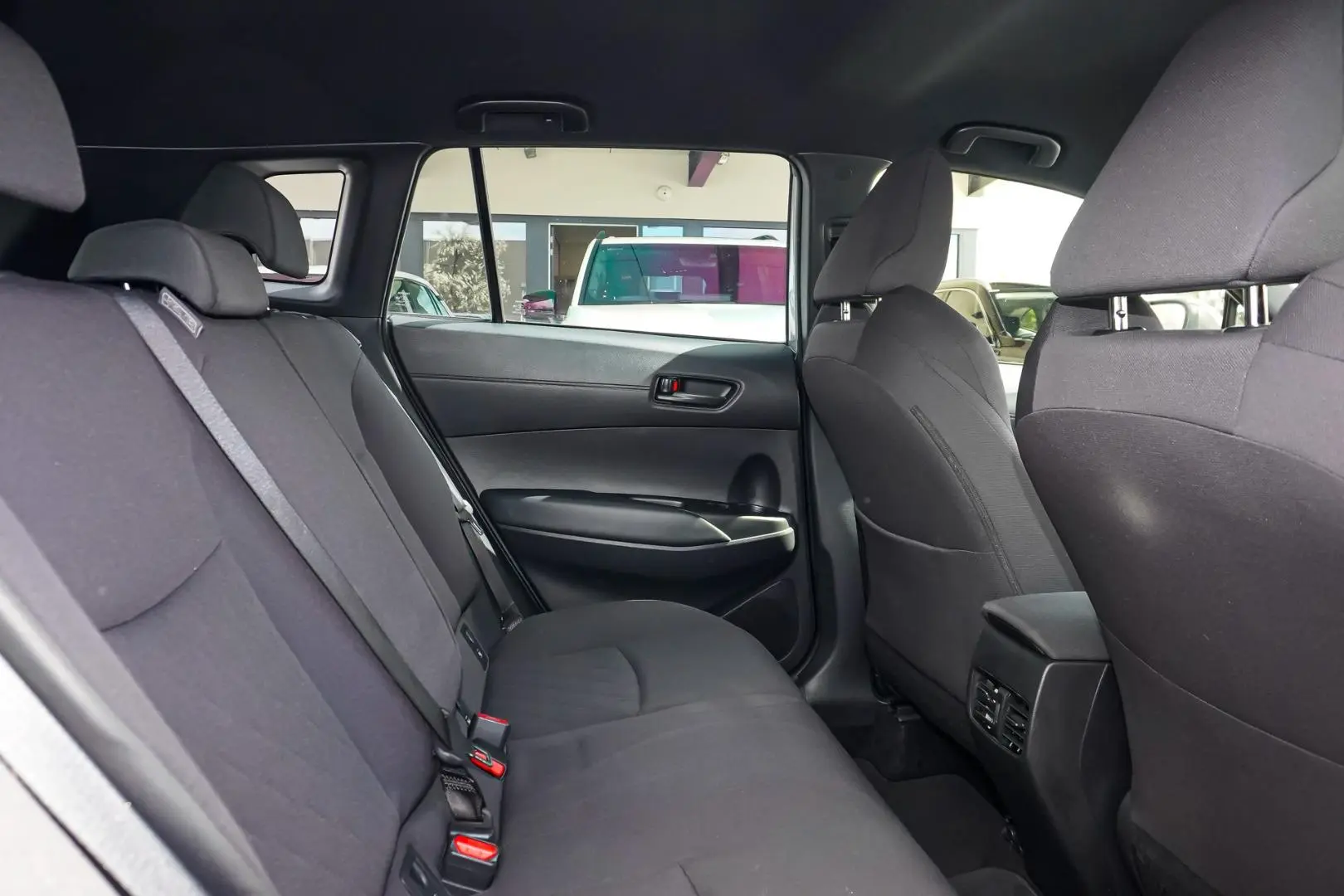 2023 Toyota Corolla Cross Gallery Image 8