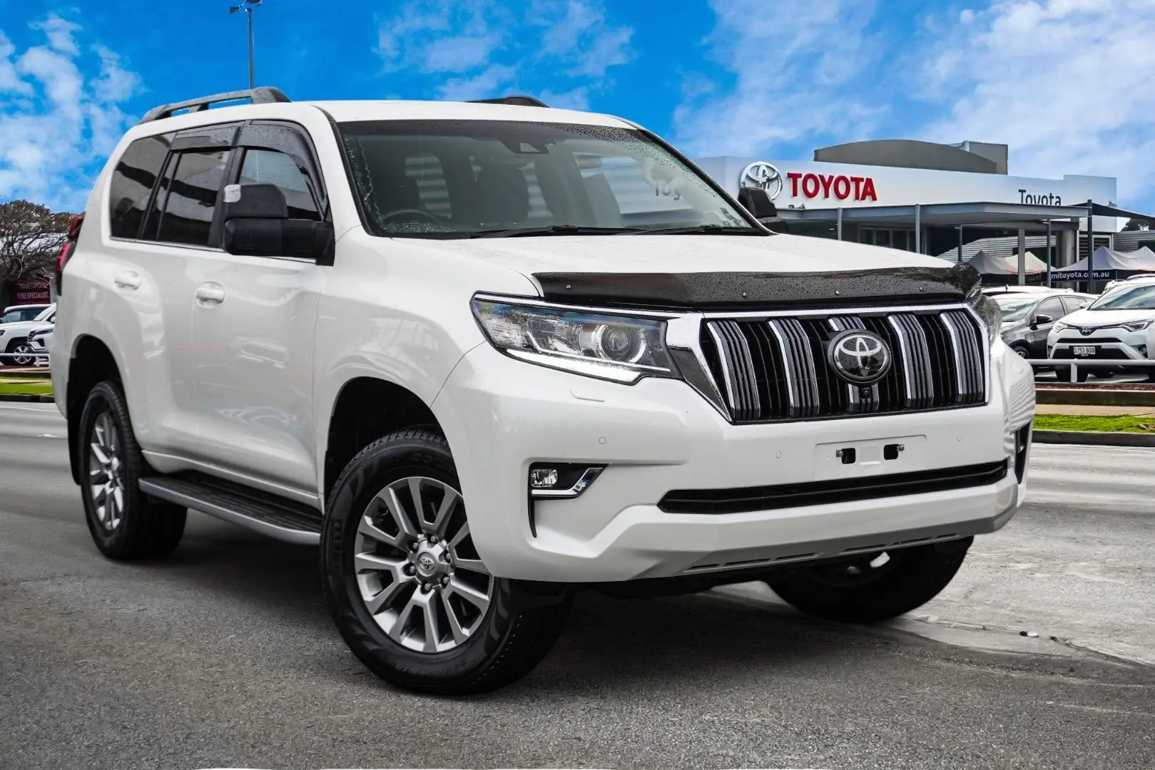 2019 Toyota Landcruiser Prado Image