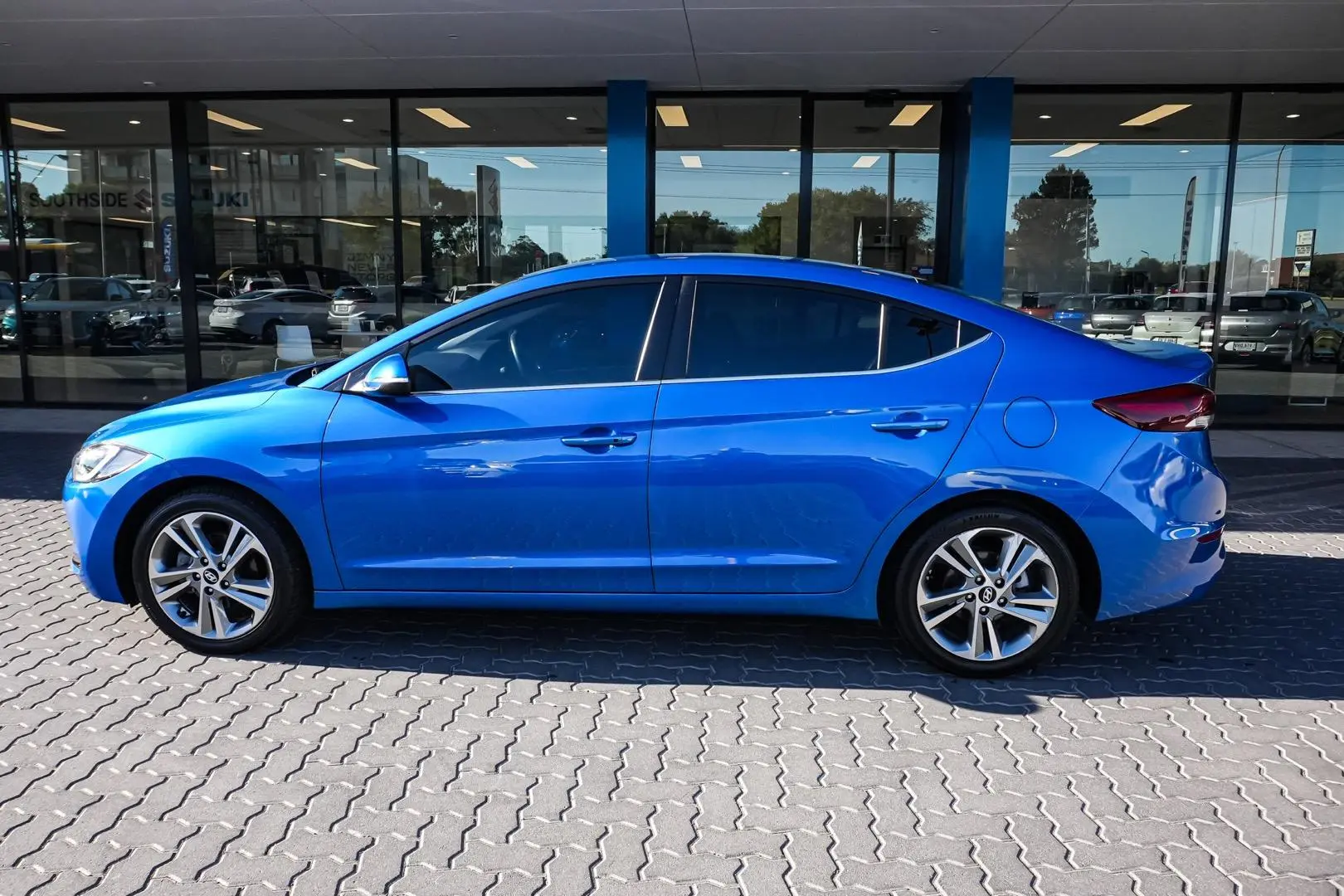 2016 Hyundai Elantra Gallery Image 4