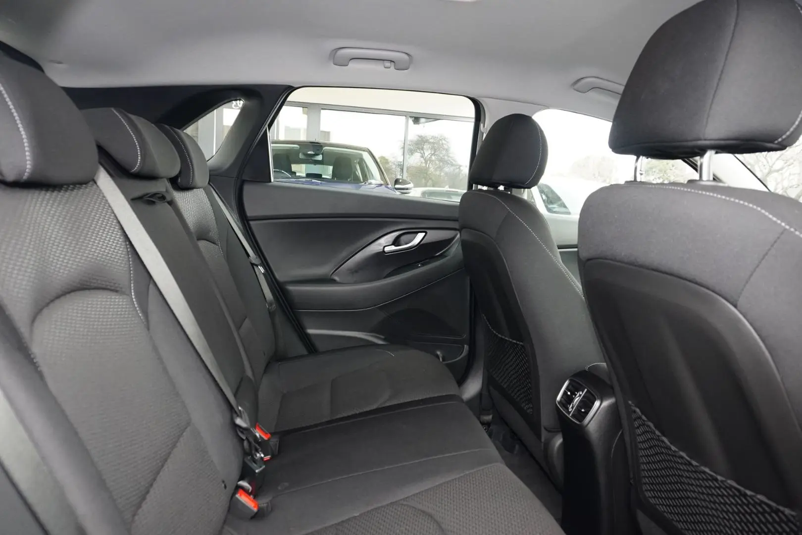 2022 Hyundai i30 Gallery Image 7