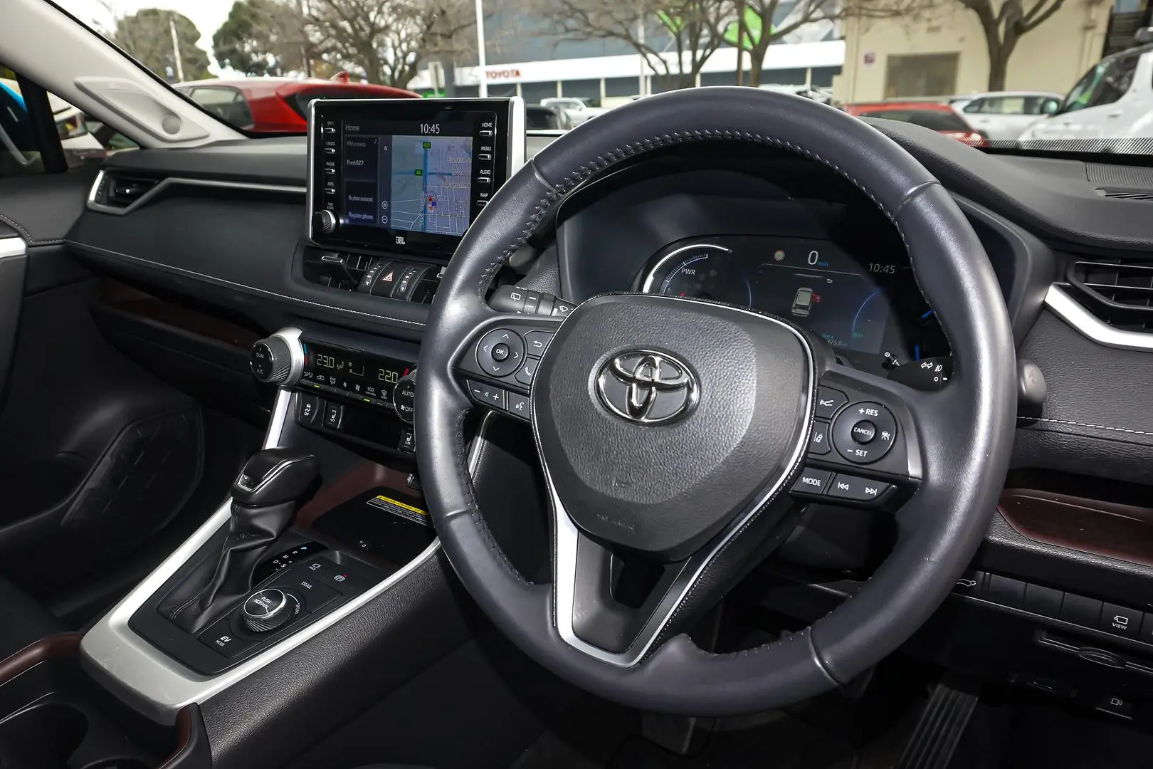 2020 Toyota RAV4 Gallery Image 6