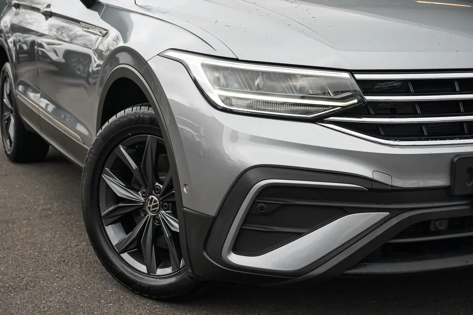 2022 Volkswagen Tiguan Gallery Image 12