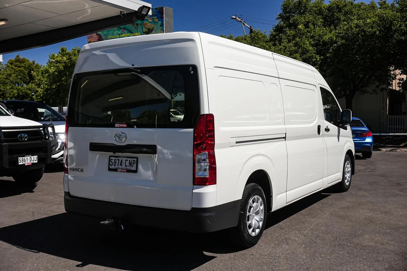 2021 Toyota Hiace Gallery Image 3