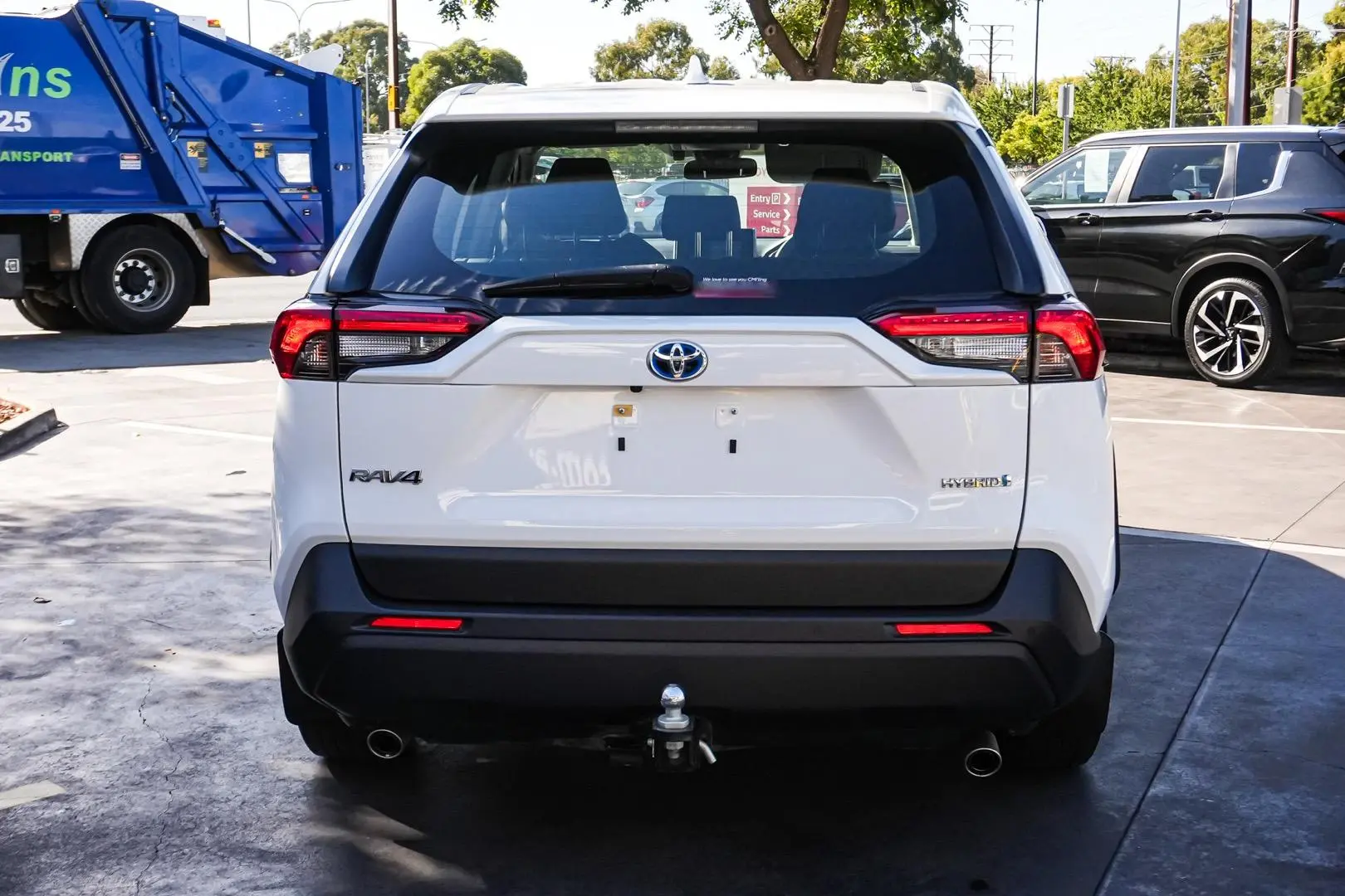 2022 Toyota RAV4 Gallery Image 6