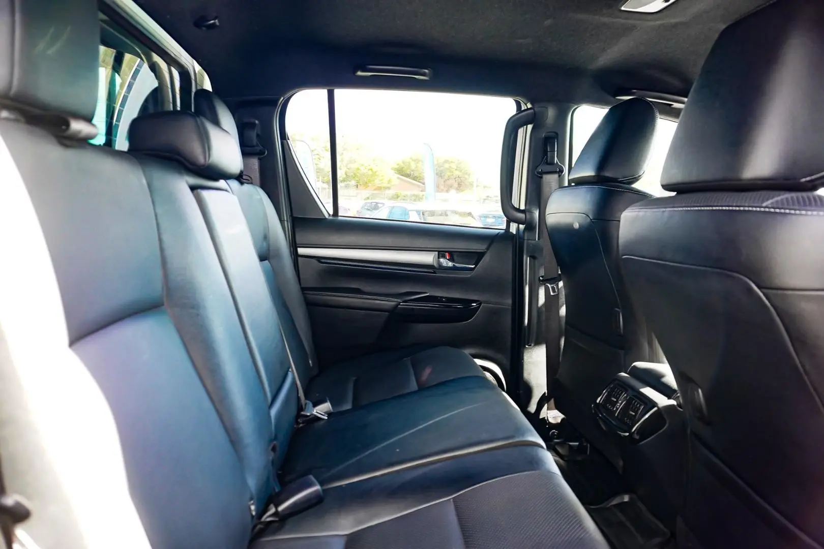 2021 Toyota Hilux Gallery Image 8