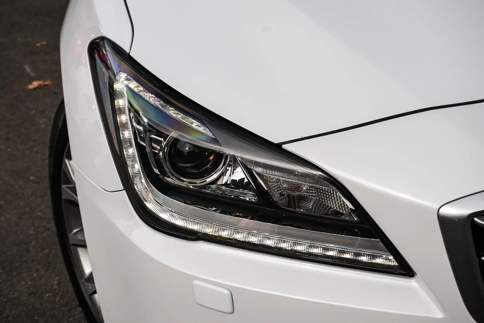 2014 Hyundai Genesis Gallery Image 12