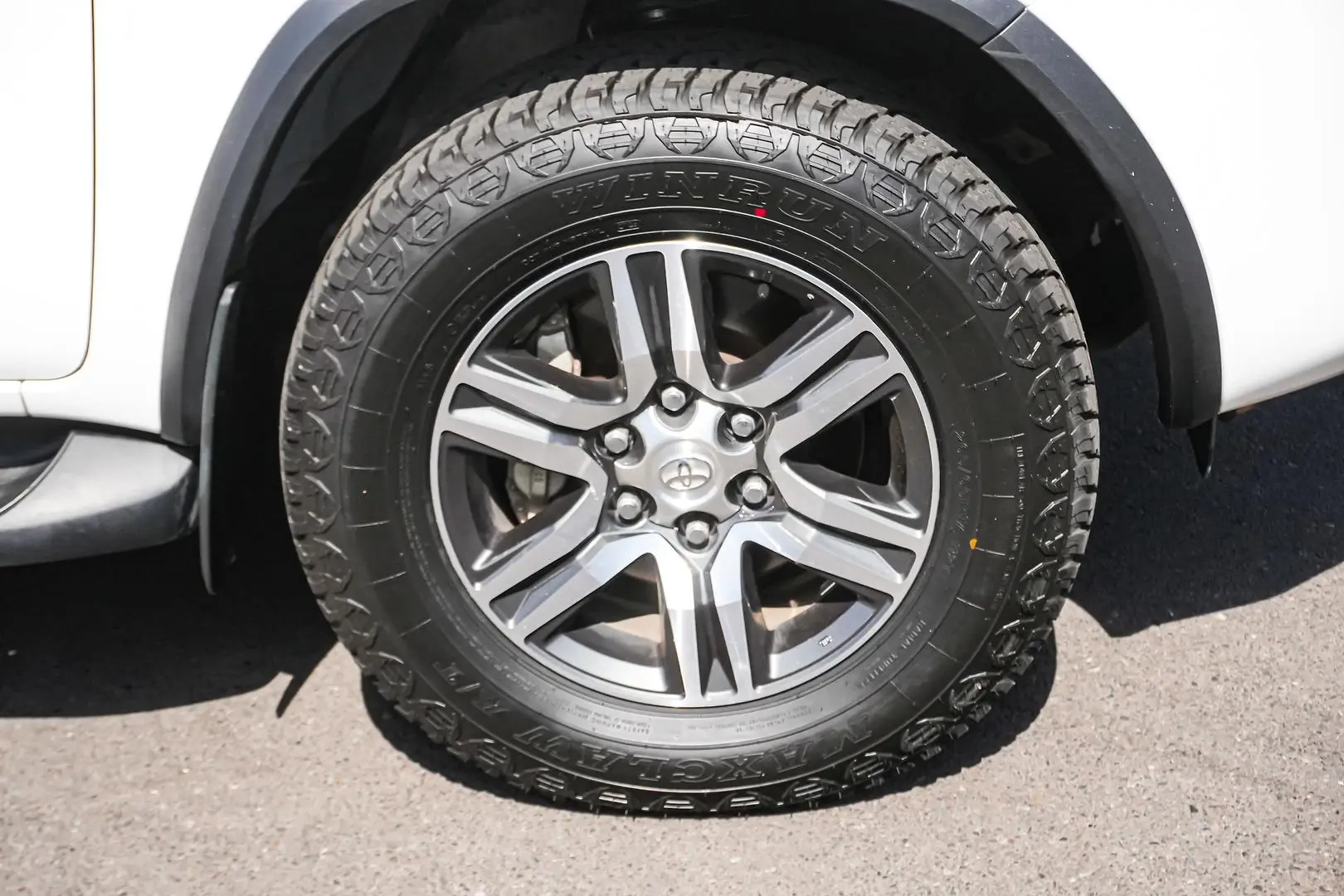 2023 Toyota Fortuner Gallery Image 9