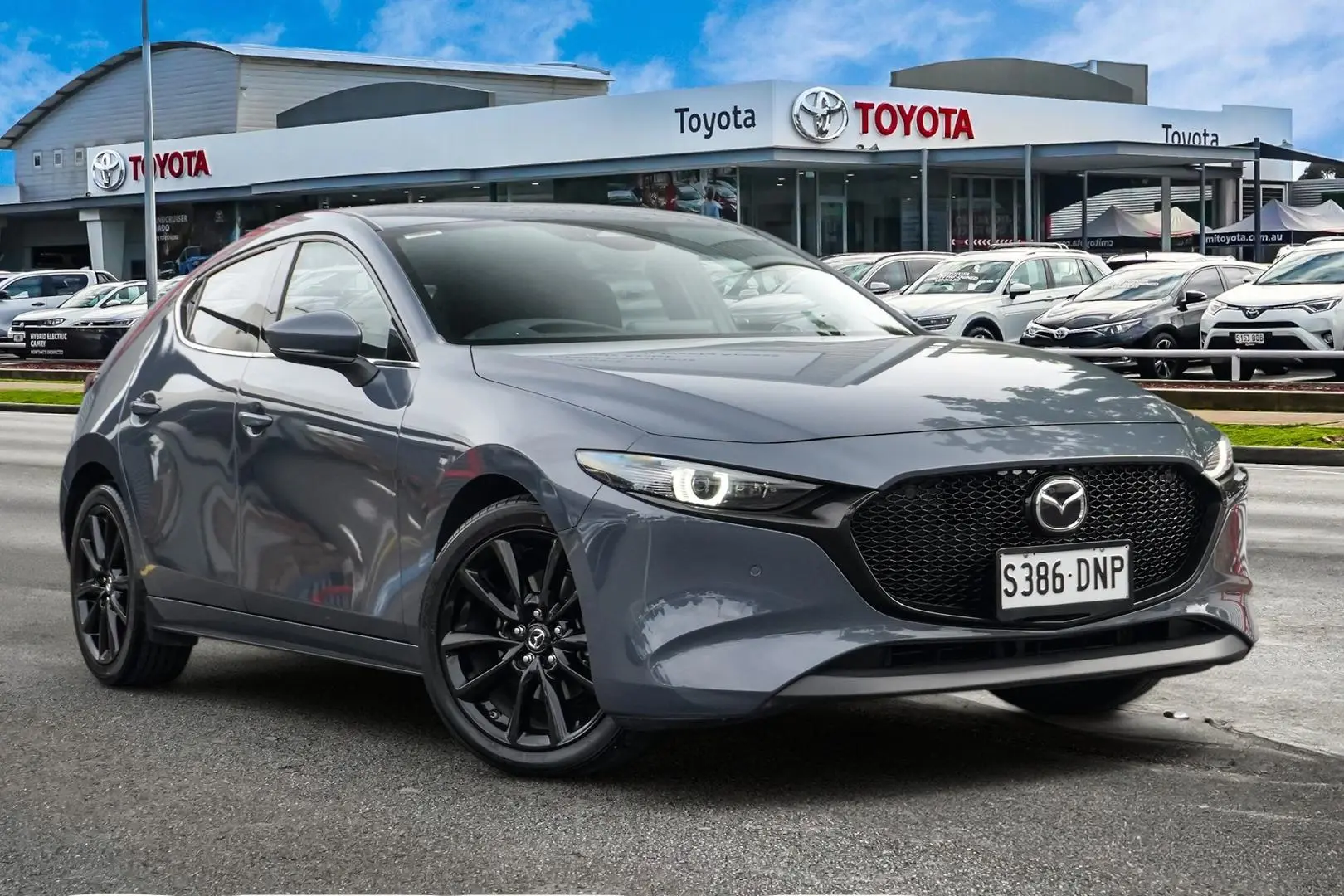 2025 Mazda 3 Gallery Image 1