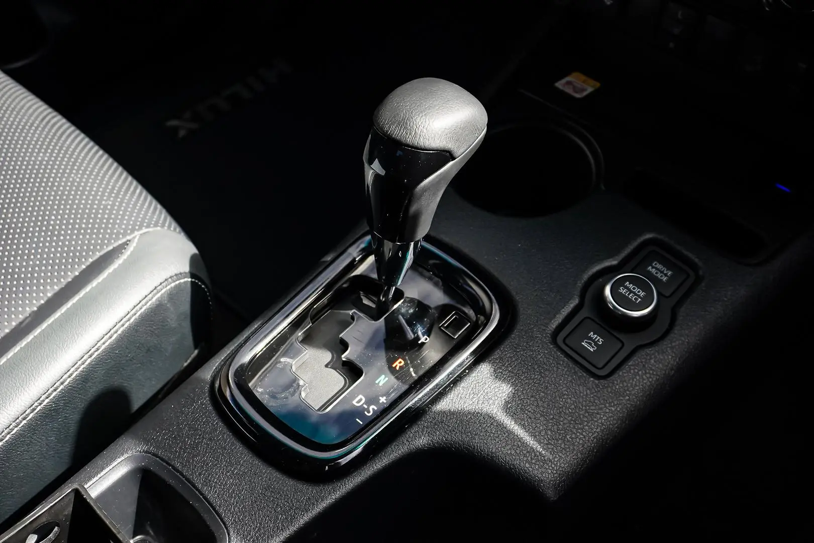 2024 Toyota Hilux Gallery Image 19