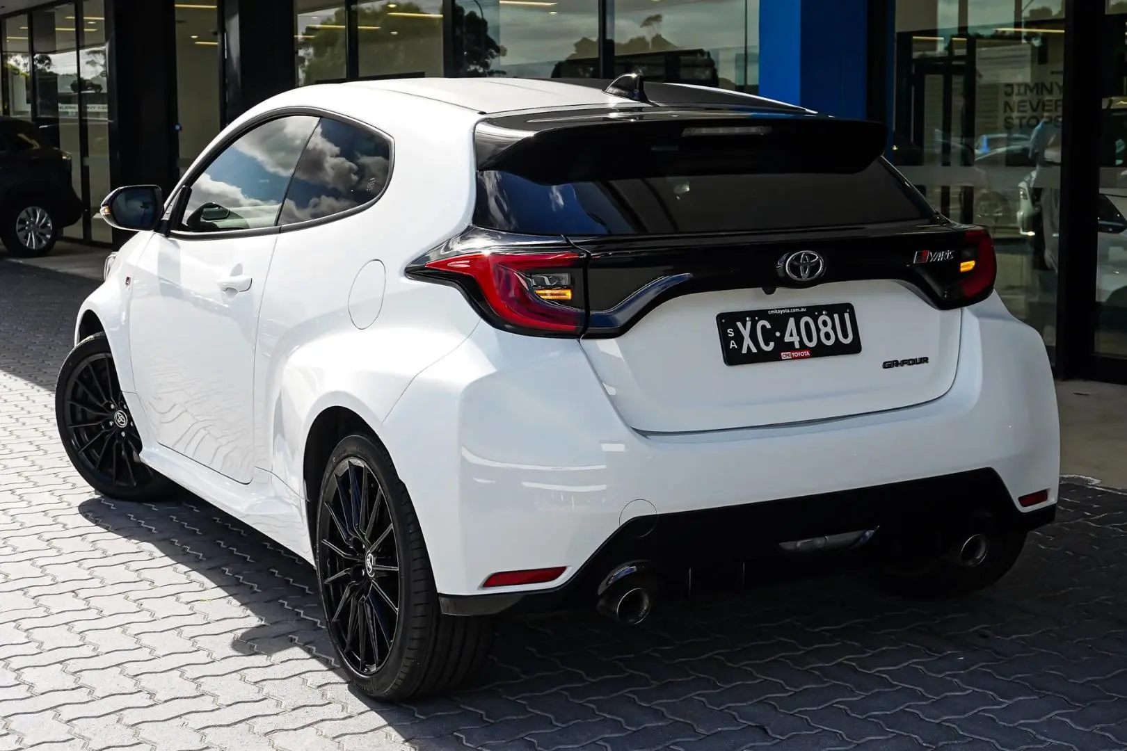 2020 Toyota Yaris Gallery Image 3