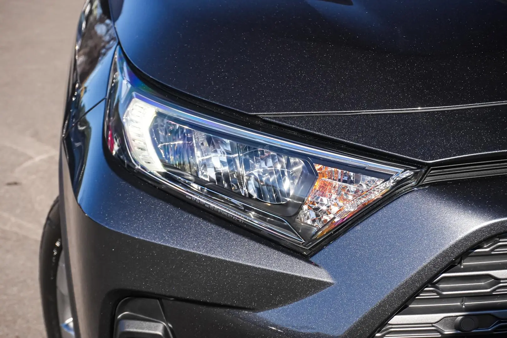 2024 Toyota RAV4 Gallery Image 12