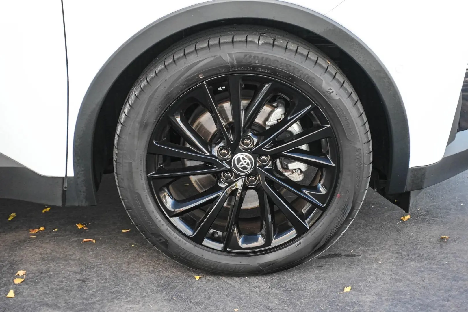 2024 Toyota C-HR Gallery Image 13