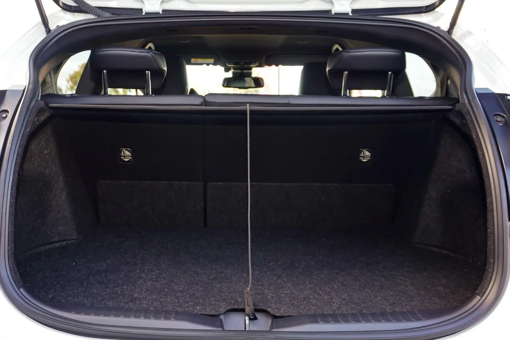2022 Toyota Yaris Gallery Image 9